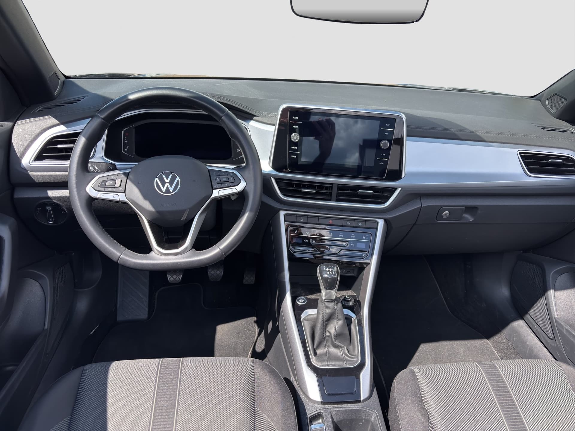 Volkswagen T-Roc Cabriolet Style 1.5 TSI 150 PS NAVI ACC KAMERA Bild 9