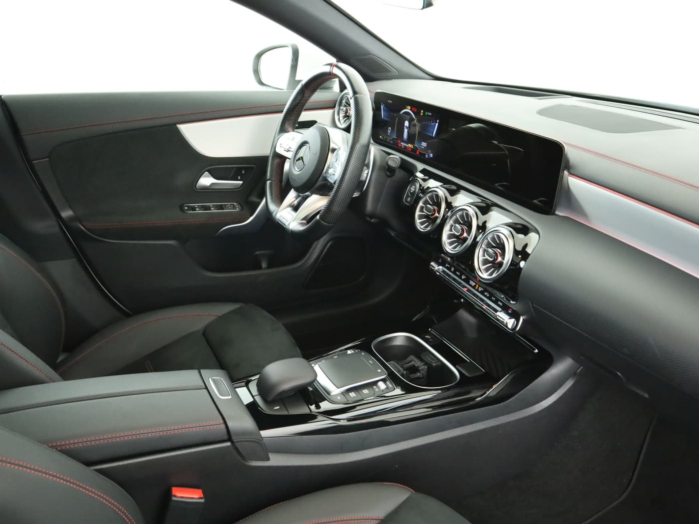Mercedes-Benz CLA 35 AMG 4M SB Bild 17