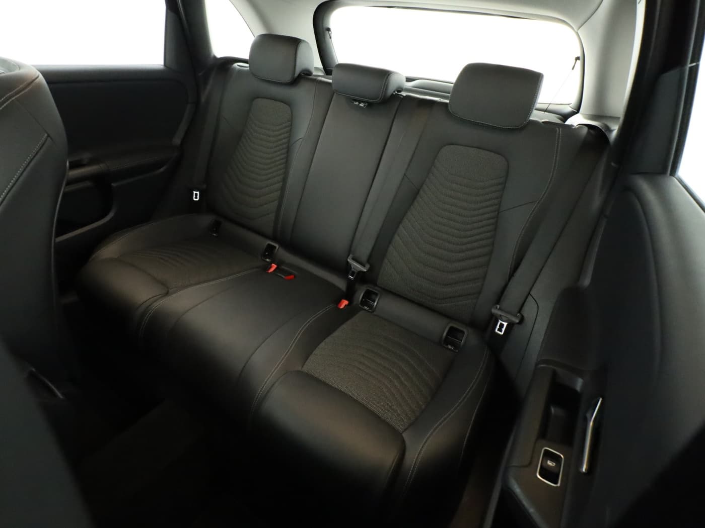 Mercedes-Benz B 180 d Bild 18