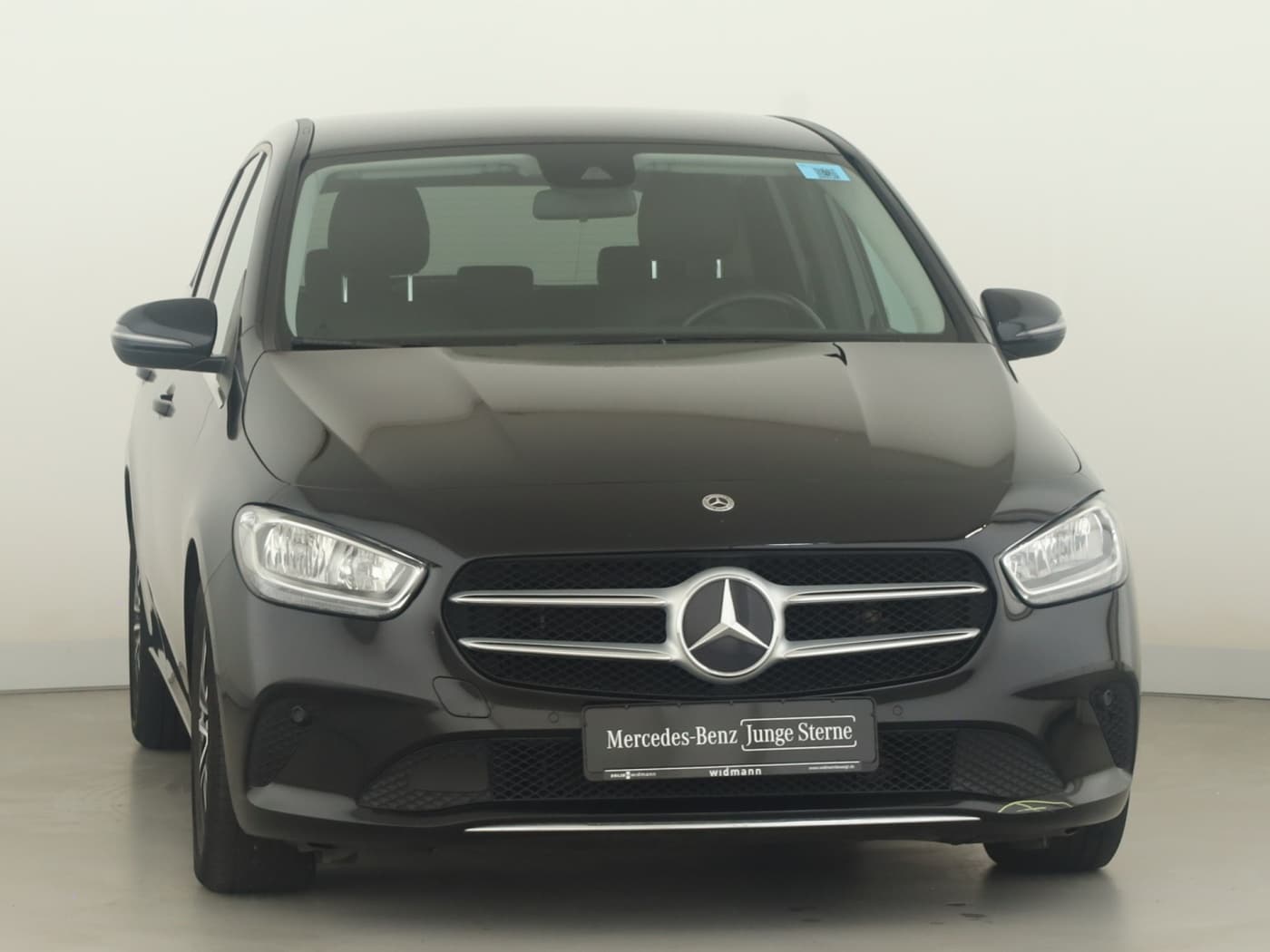 Mercedes-Benz B 180 d Bild 3