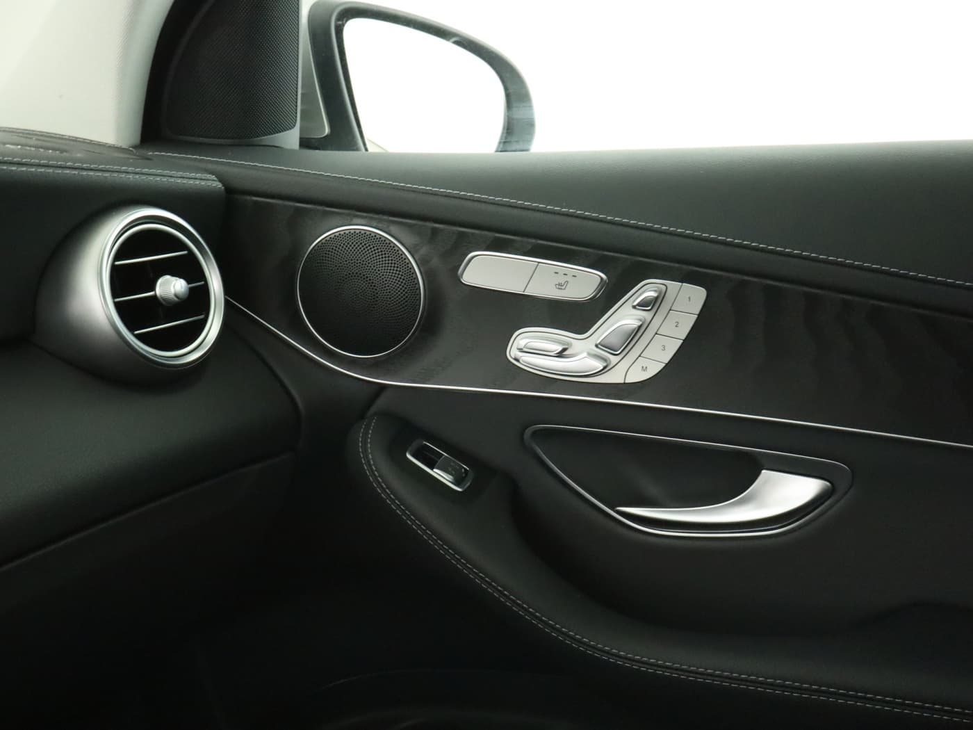 Mercedes-Benz GLC 300 de 4M Bild 16