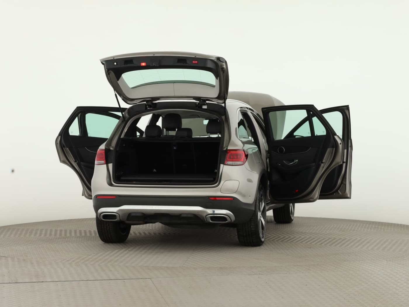 Mercedes-Benz GLC 300 de 4M Bild 9