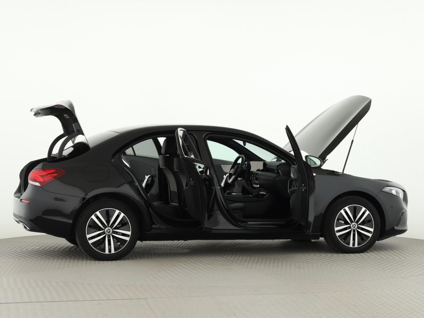 Mercedes-Benz A 250 e Lim Bild 8