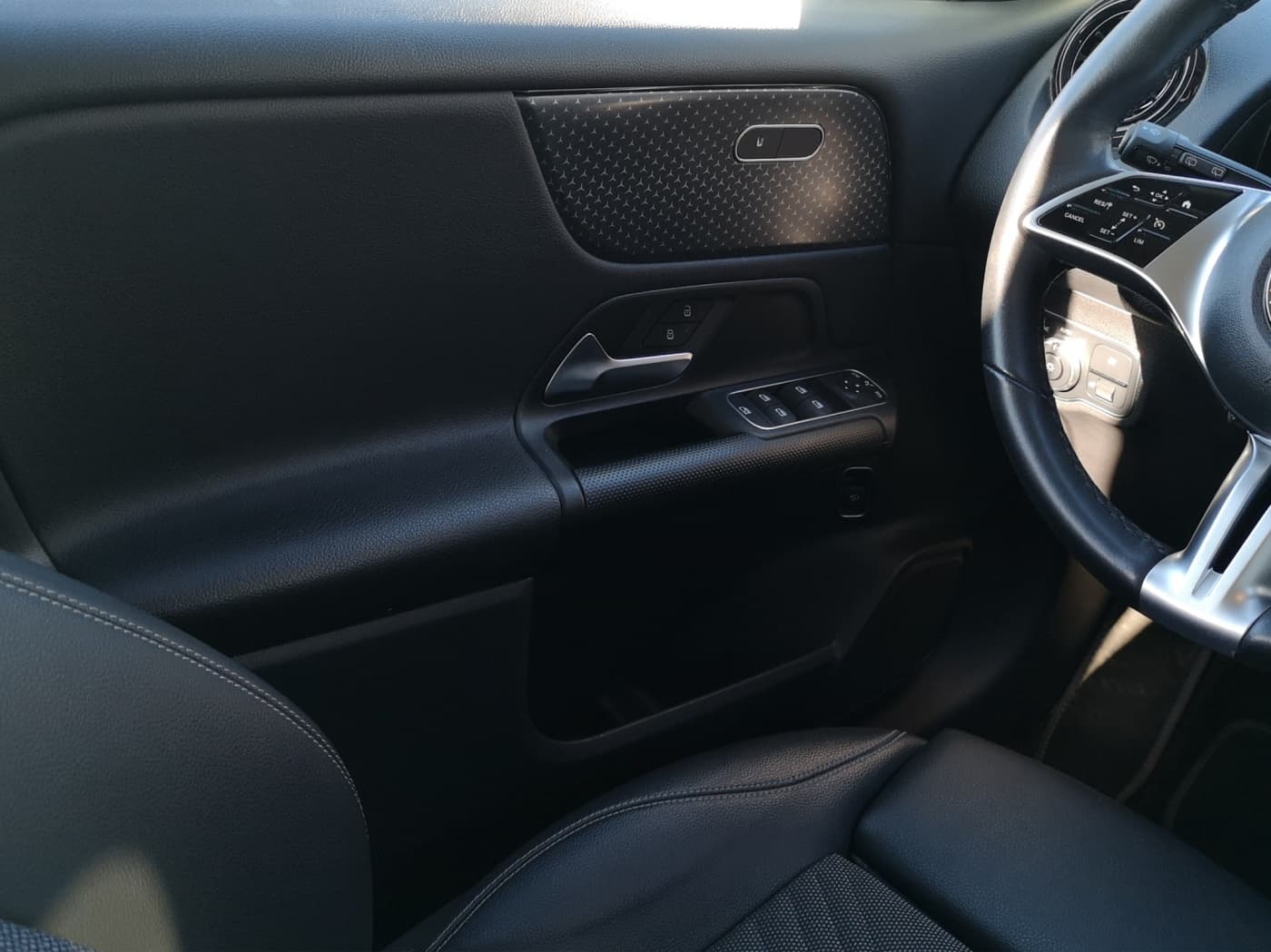 Mercedes-Benz GLB 180 d Bild 16