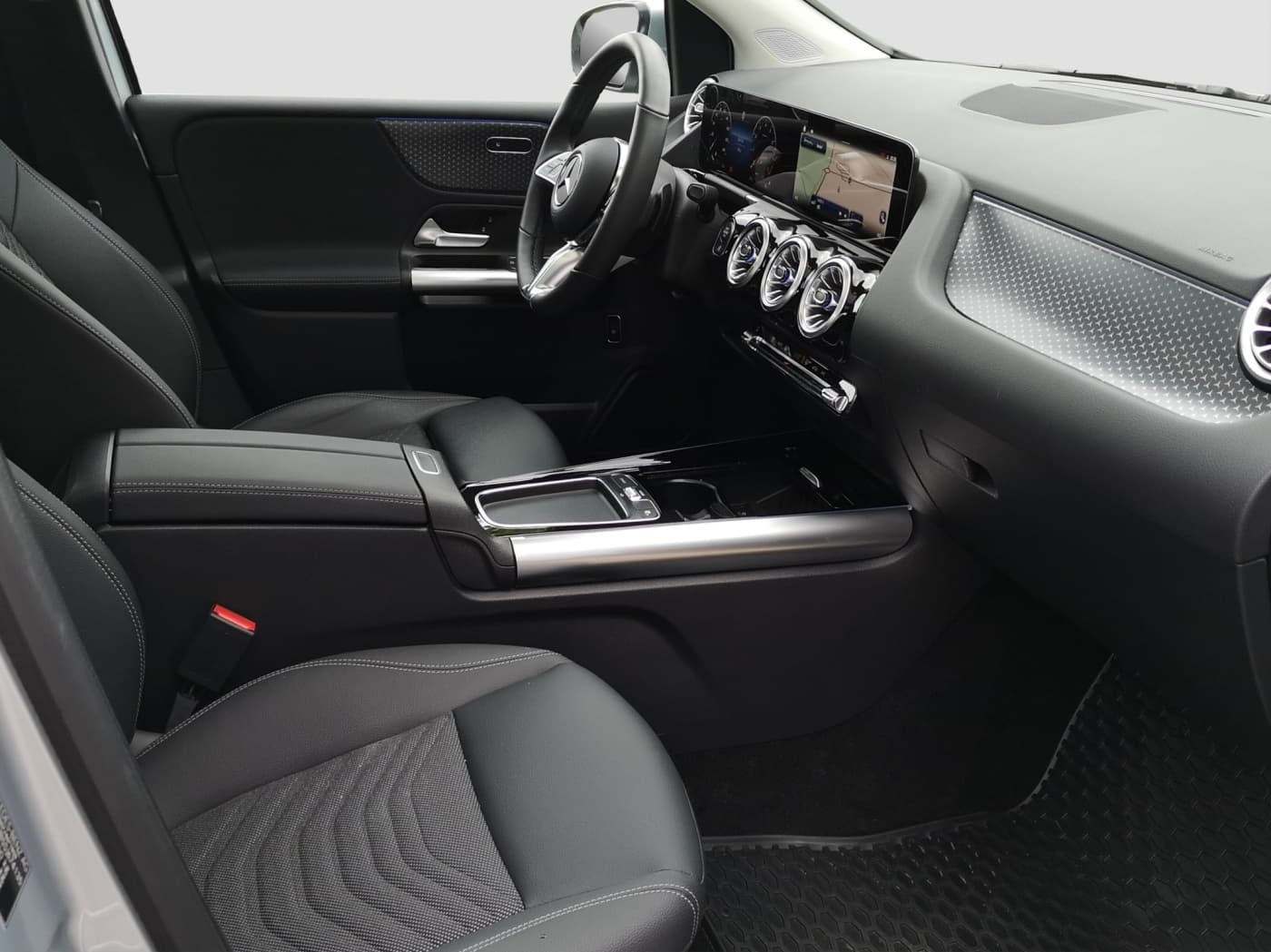 Mercedes-Benz B 200 Bild 15