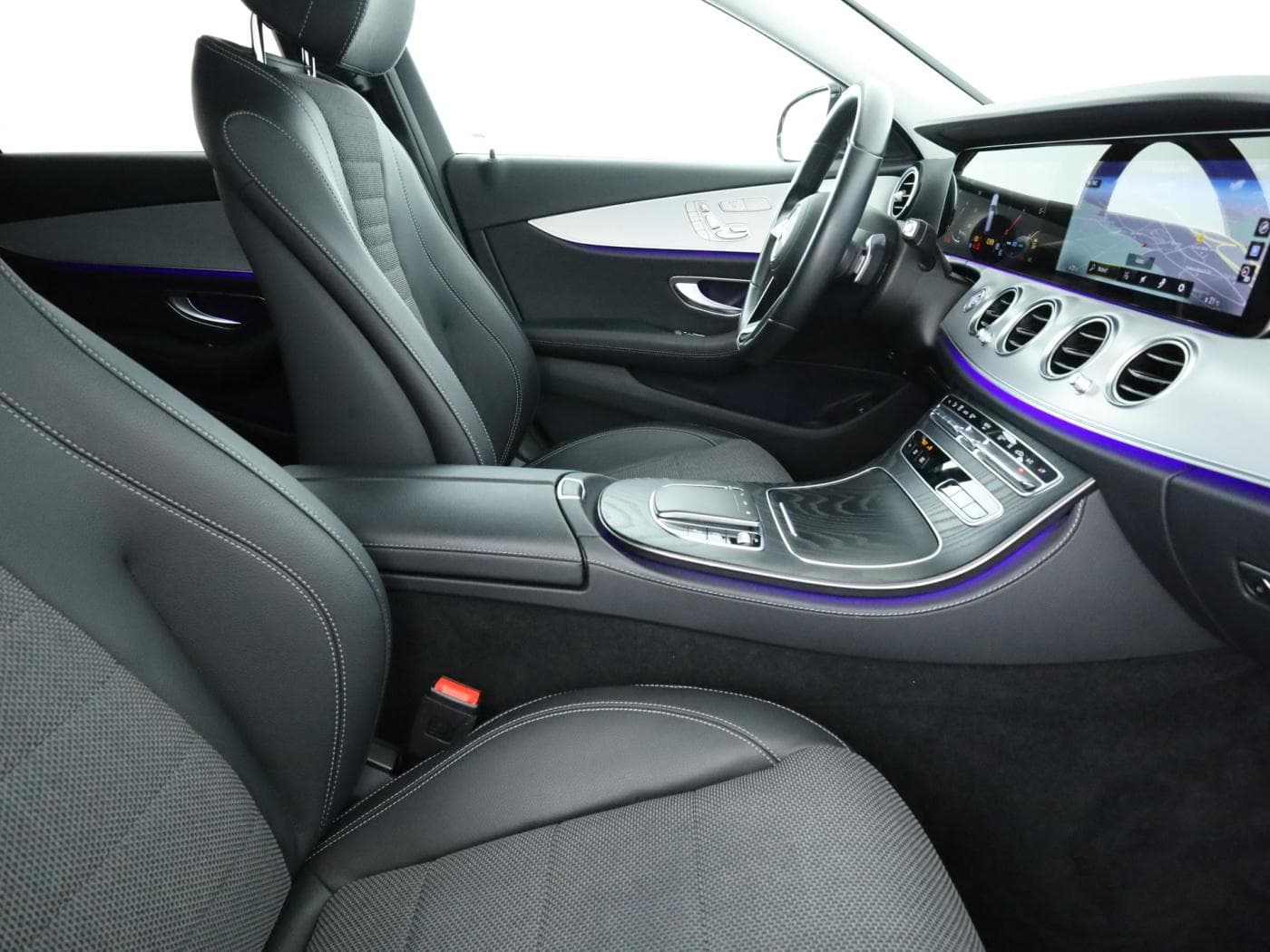 Mercedes-Benz E 220 d T Bild 17