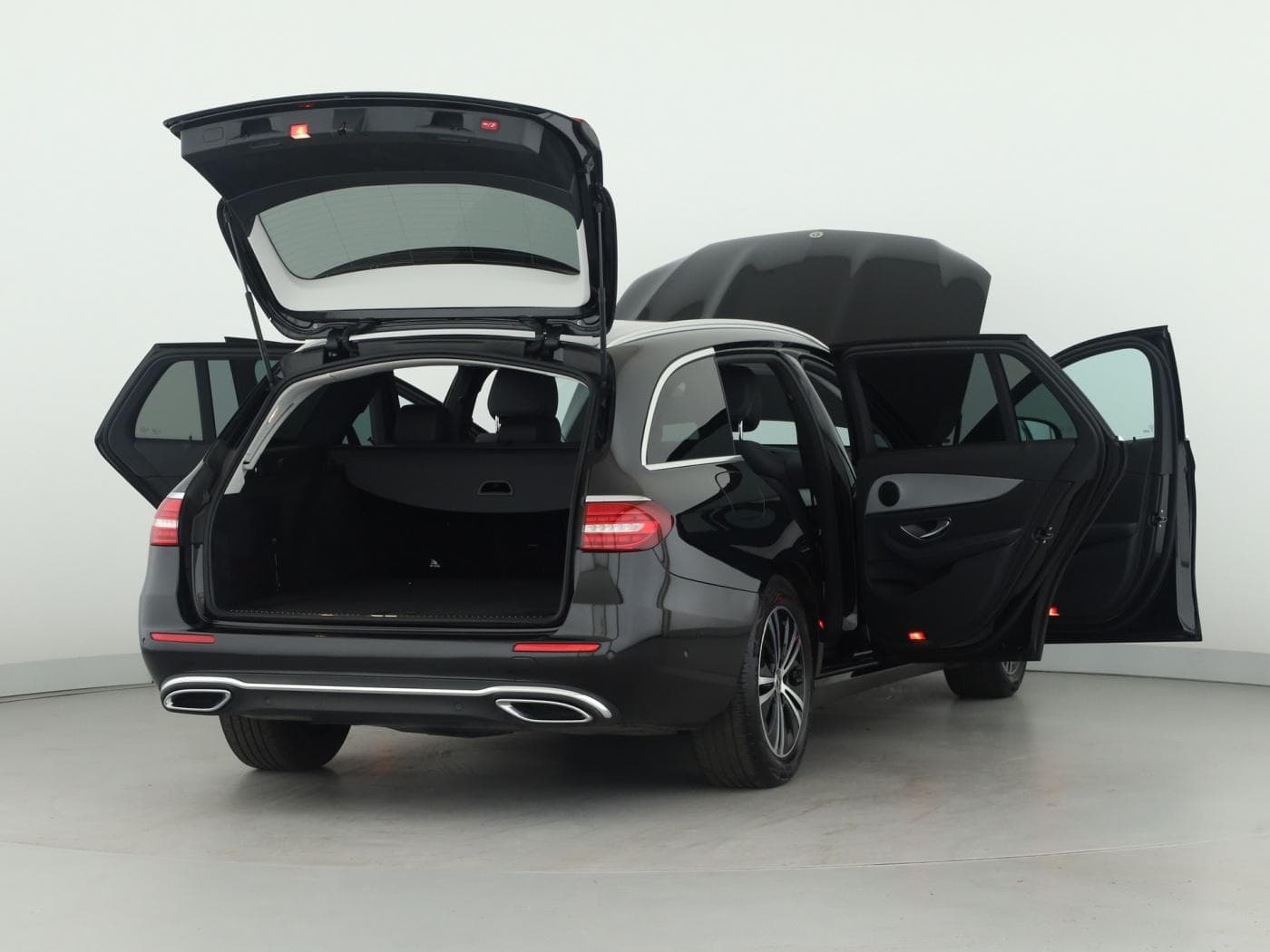 Mercedes-Benz E 220 d T Bild 9