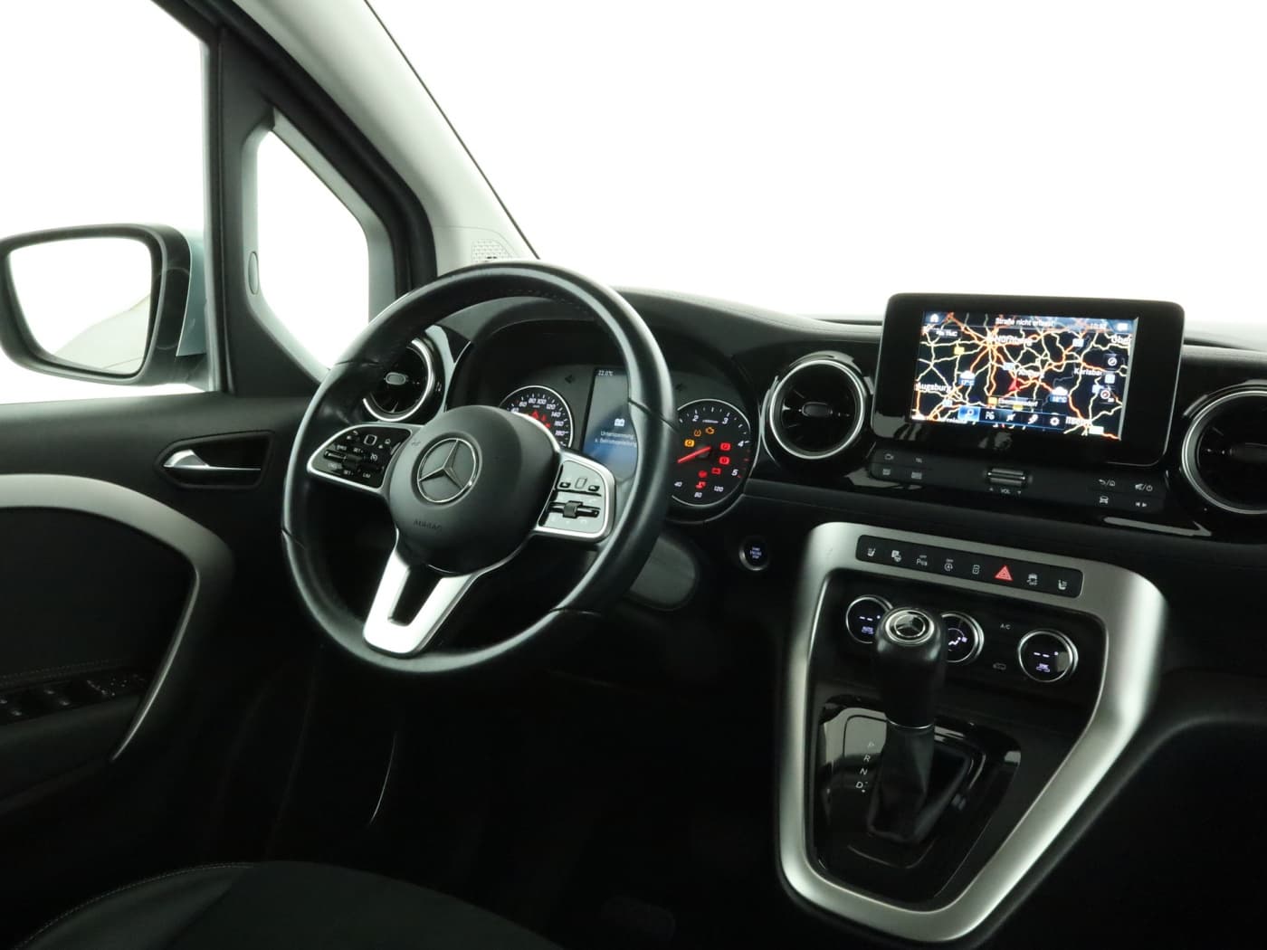 Mercedes-Benz T 180 d PROGRESSIVE Standard Bild 10