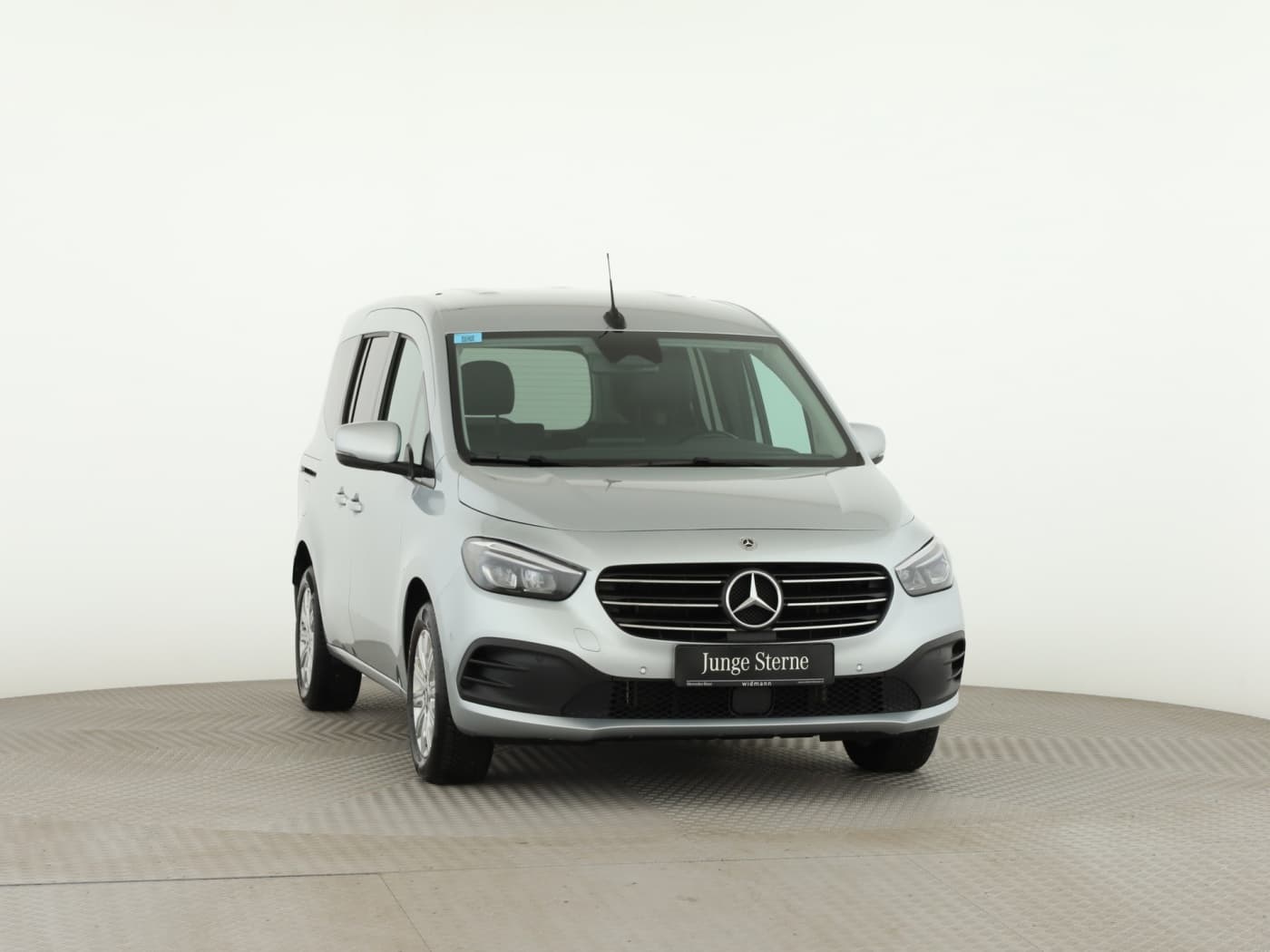 Mercedes-Benz T 180 d PROGRESSIVE Standard Bild 3