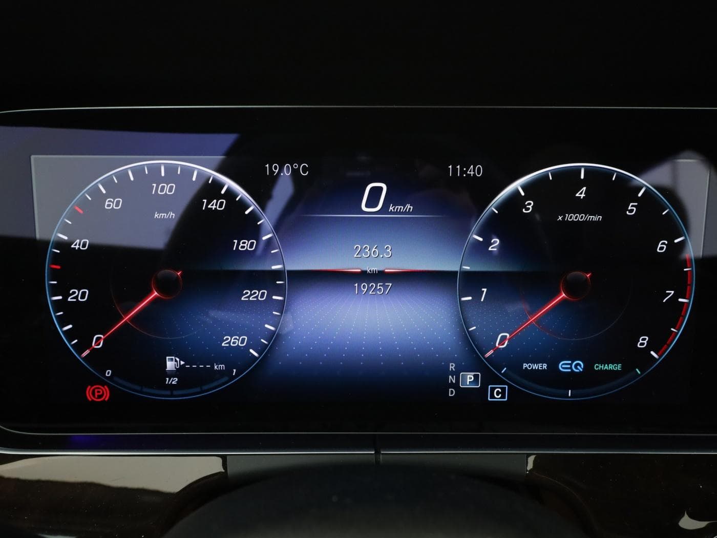 Mercedes-Benz E 450 4M Bild 12