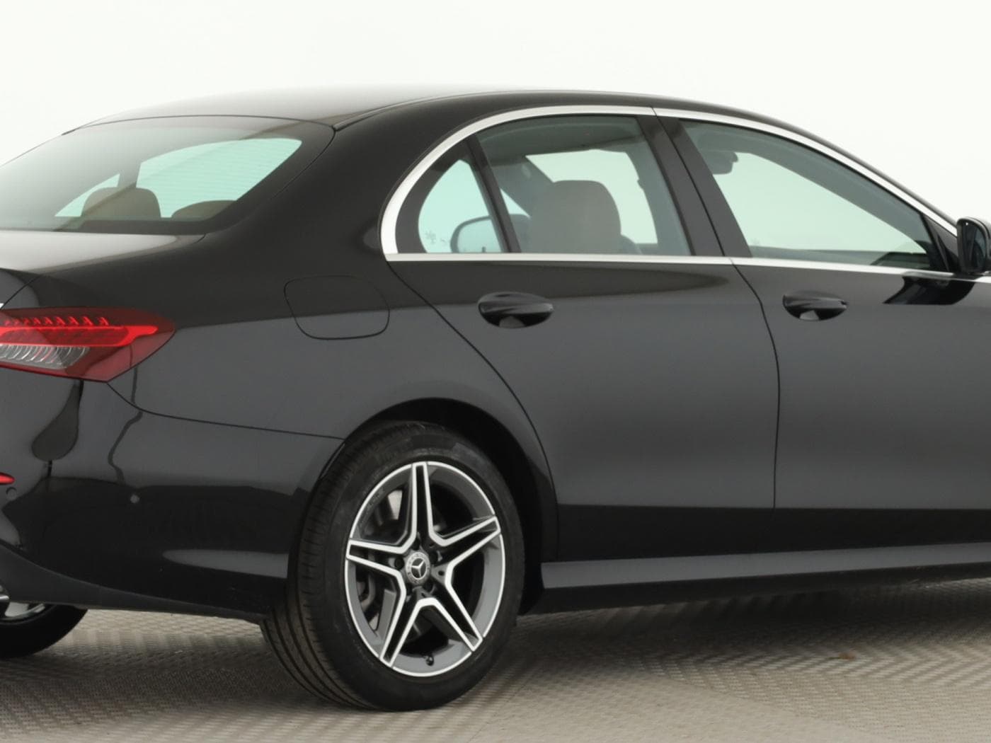 Mercedes-Benz E 450 4M Bild 6