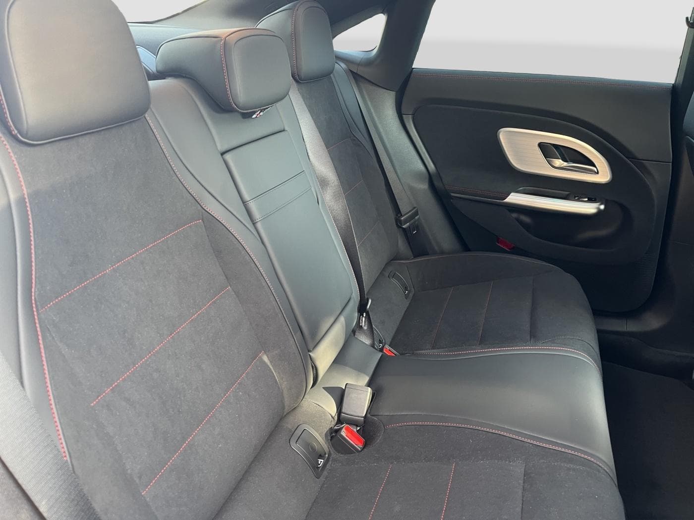 Mercedes-Benz CLA 250+ Bild 15