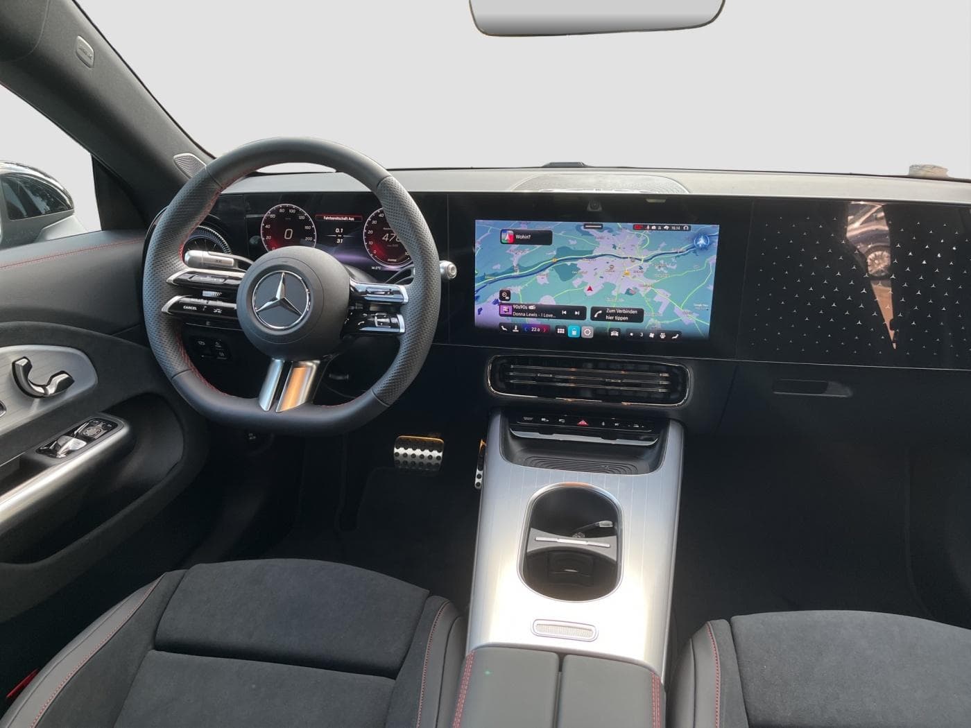 Mercedes-Benz CLA 250+ Bild 9
