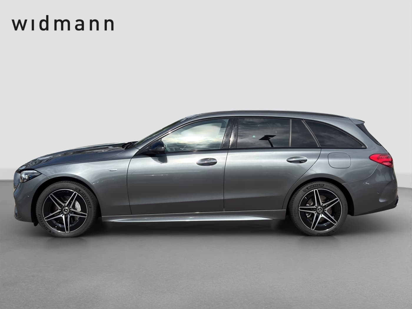 Mercedes-Benz C 300 e T Bild 5