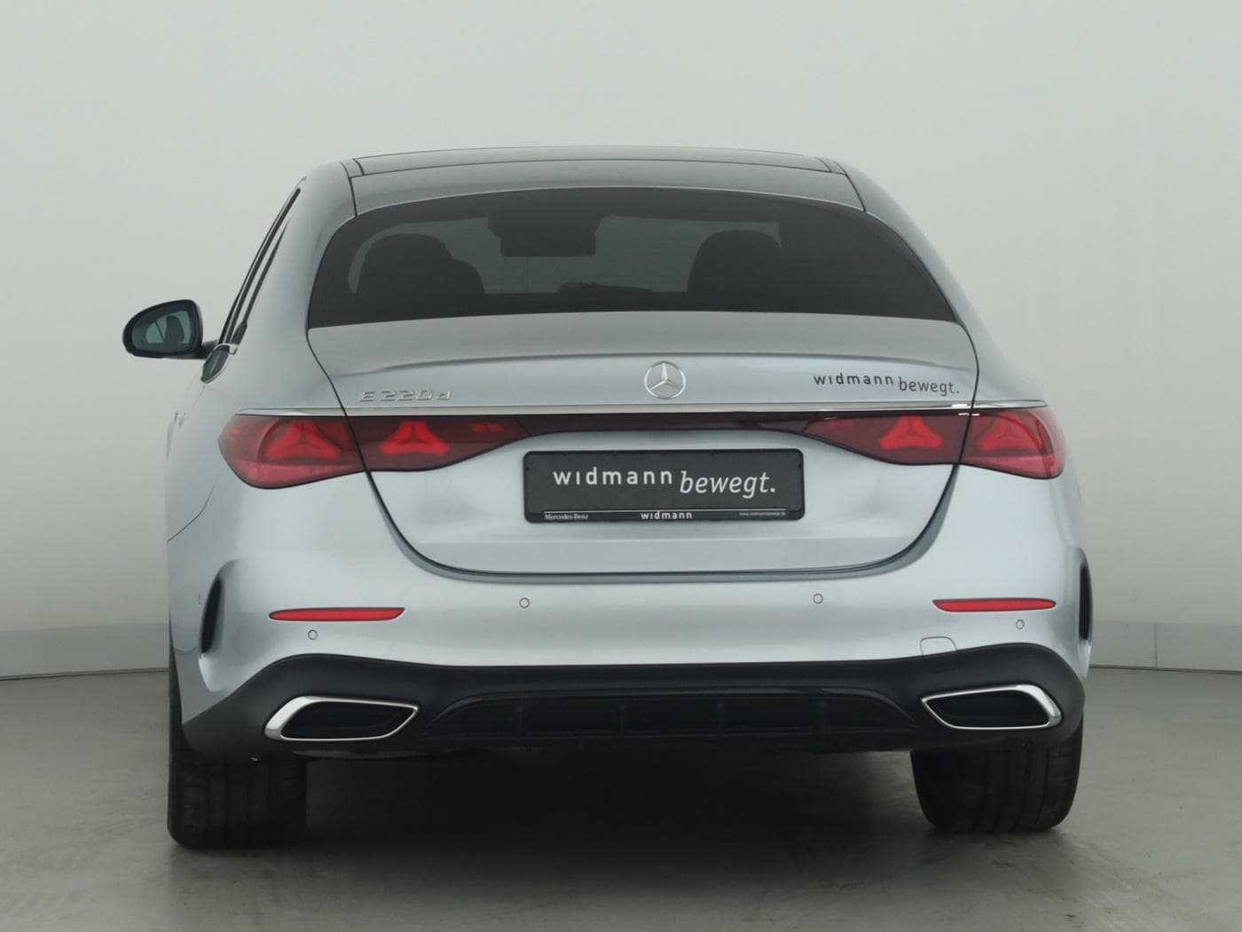 Mercedes-Benz E 220 d Limousine Bild 4