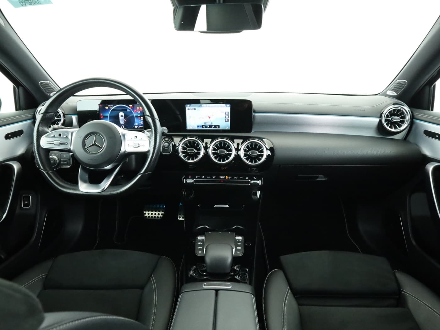 Mercedes-Benz A 250 e Bild 19
