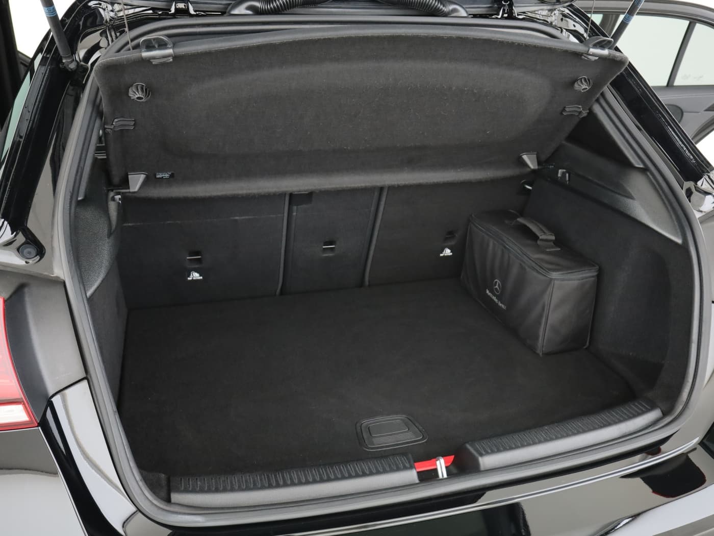 Mercedes-Benz A 250 e Bild 22