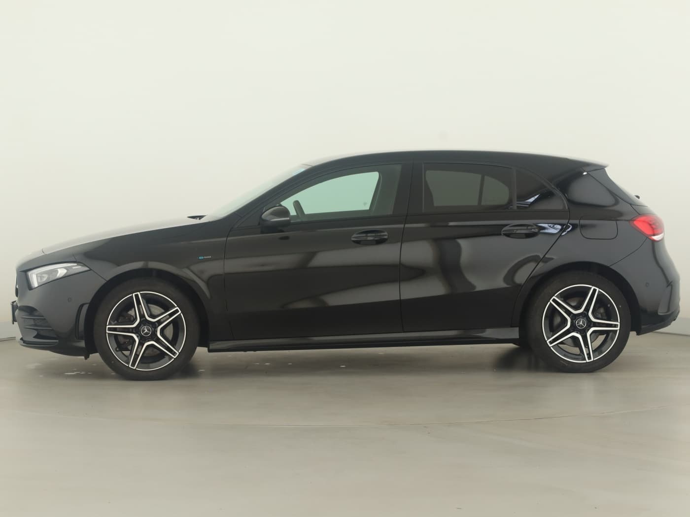 Mercedes-Benz A 250 e Bild 7