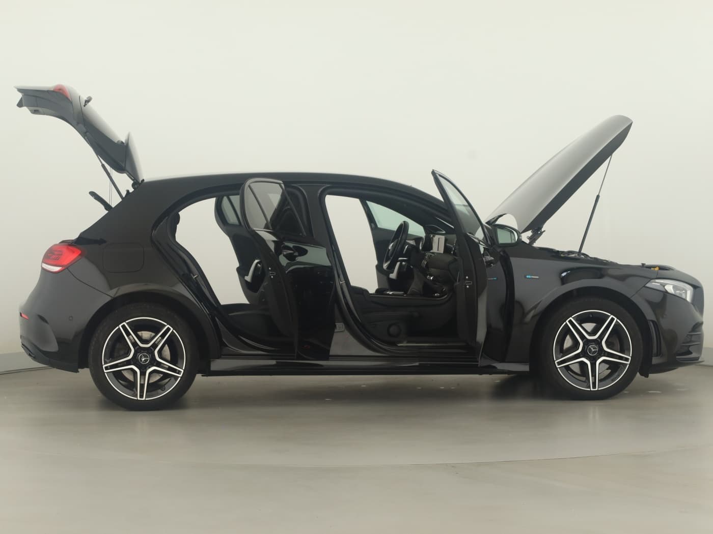 Mercedes-Benz A 250 e Bild 8