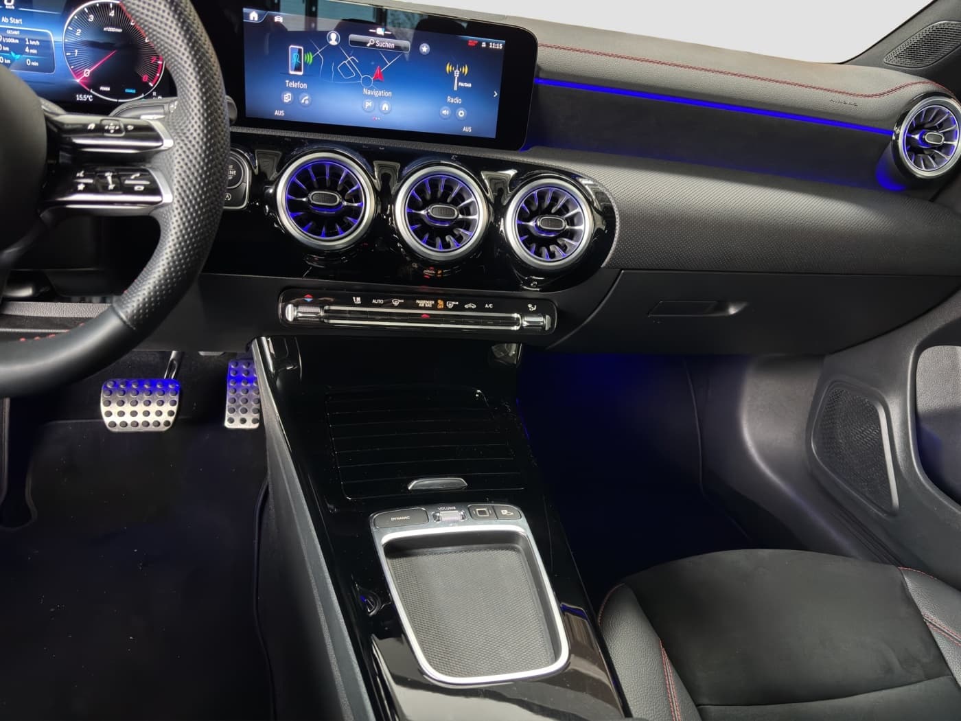 Mercedes-Benz CLA 200 Bild 13