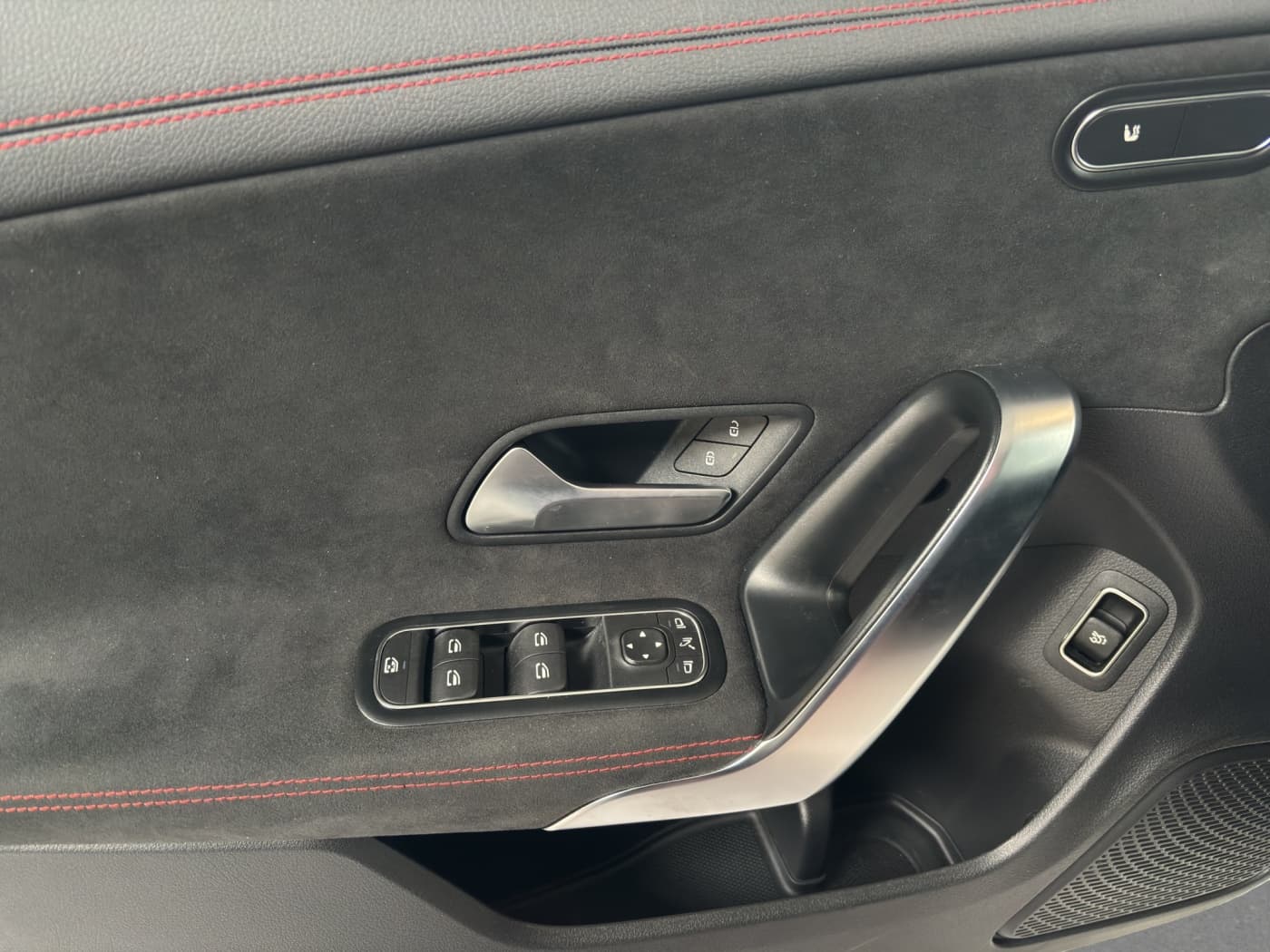 Mercedes-Benz CLA 200 Bild 18