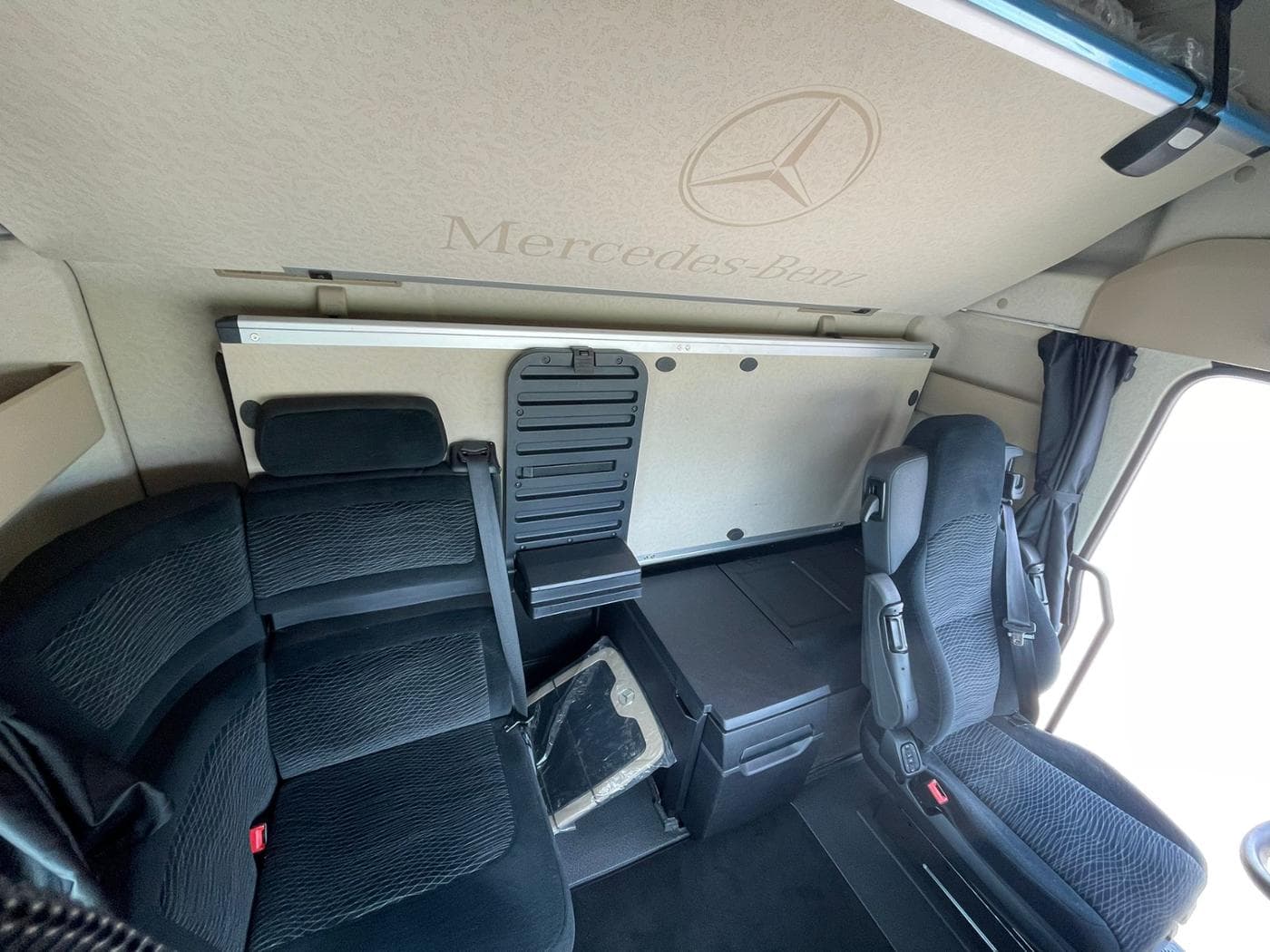 Mercedes-Benz Actros 1845 LS Bild 19
