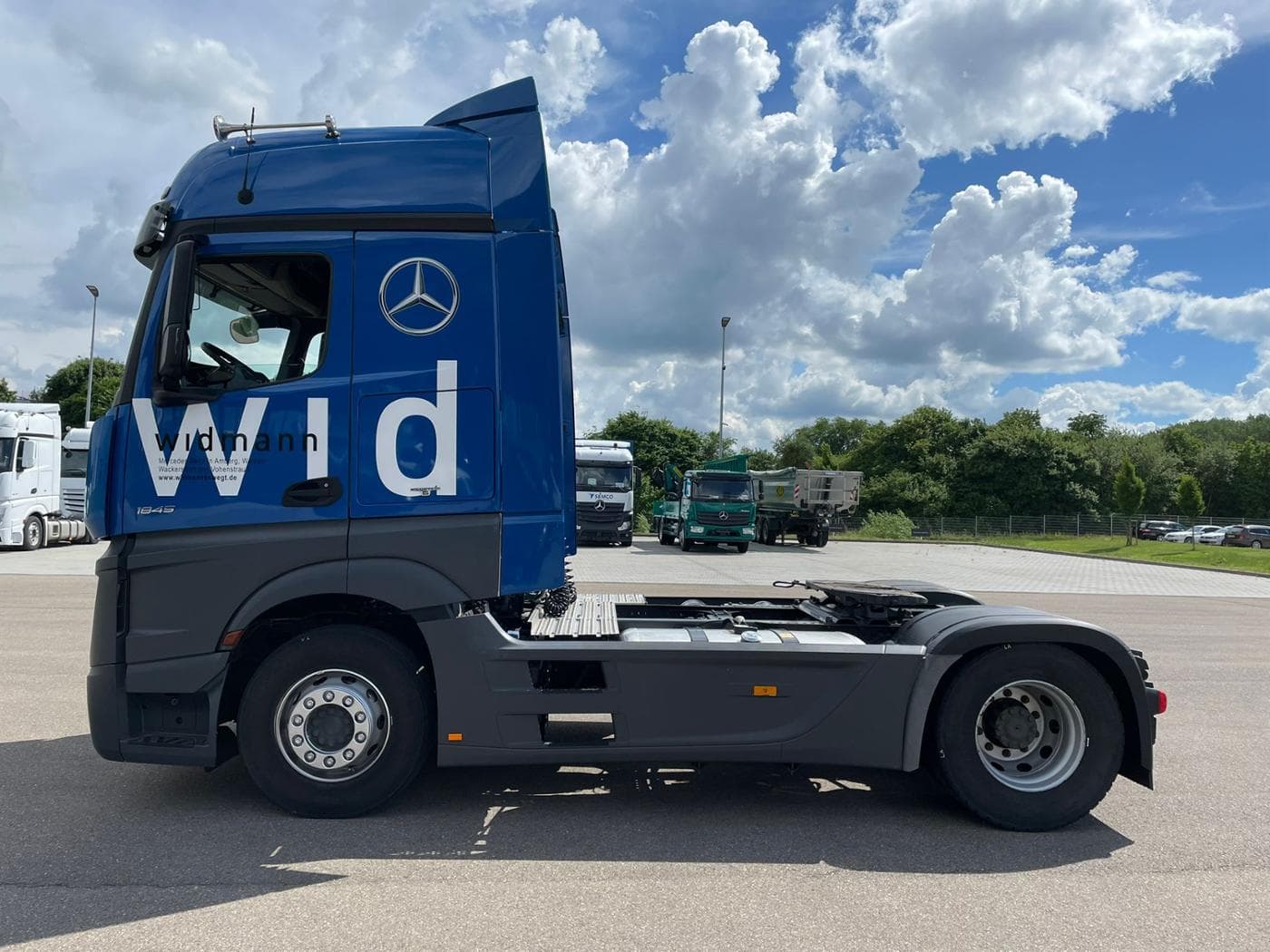Mercedes-Benz Actros 1845 LS Bild 2