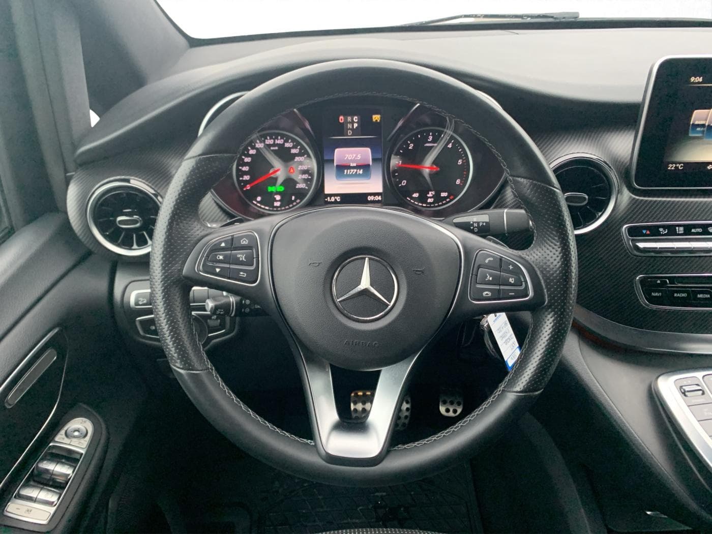 Mercedes-Benz V 300 d 4MATIC EDITION Kompakt Bild 10