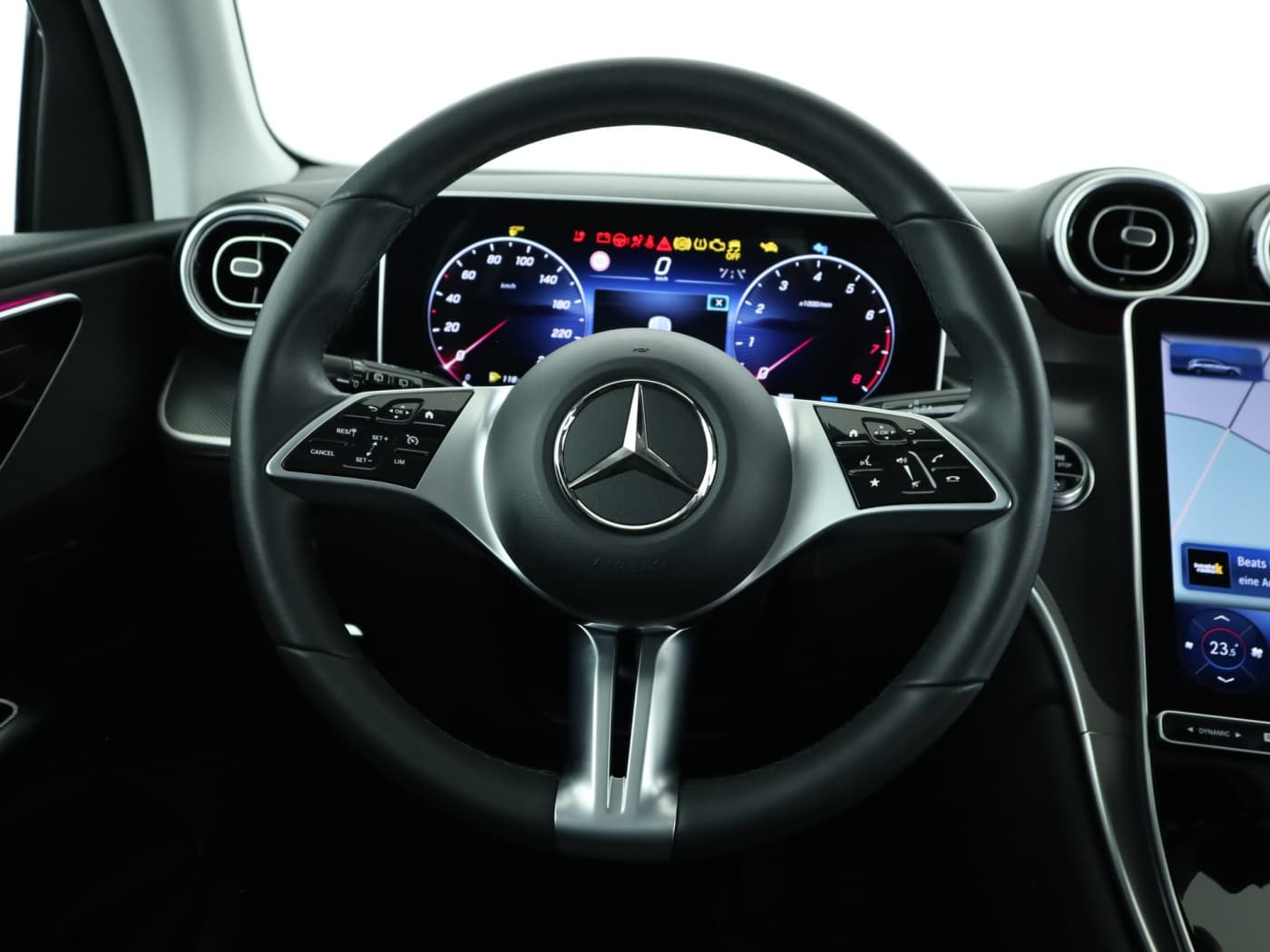 Mercedes-Benz GLC 200 4M Bild 11