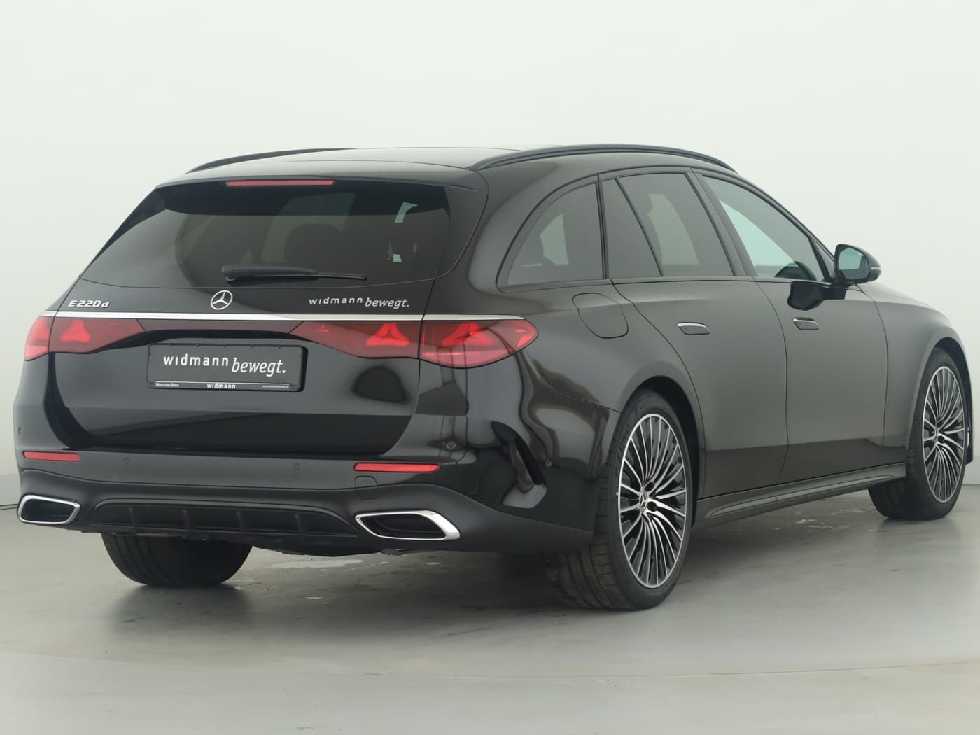 Mercedes-Benz E 220 d T-Modell Bild 2