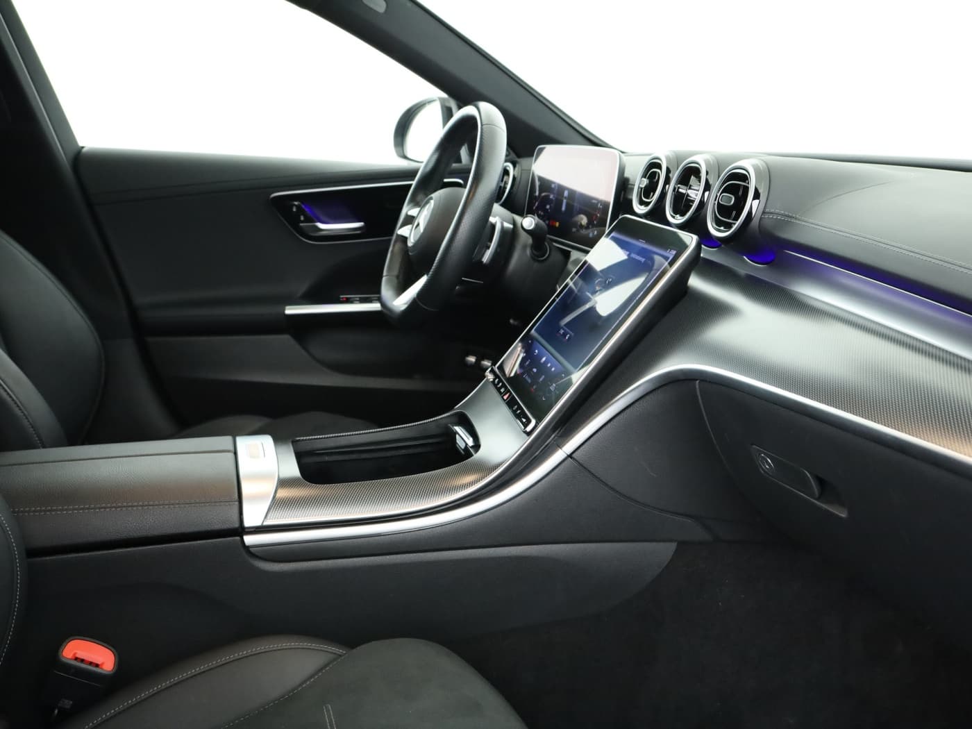 Mercedes-Benz C 300 e T Bild 17