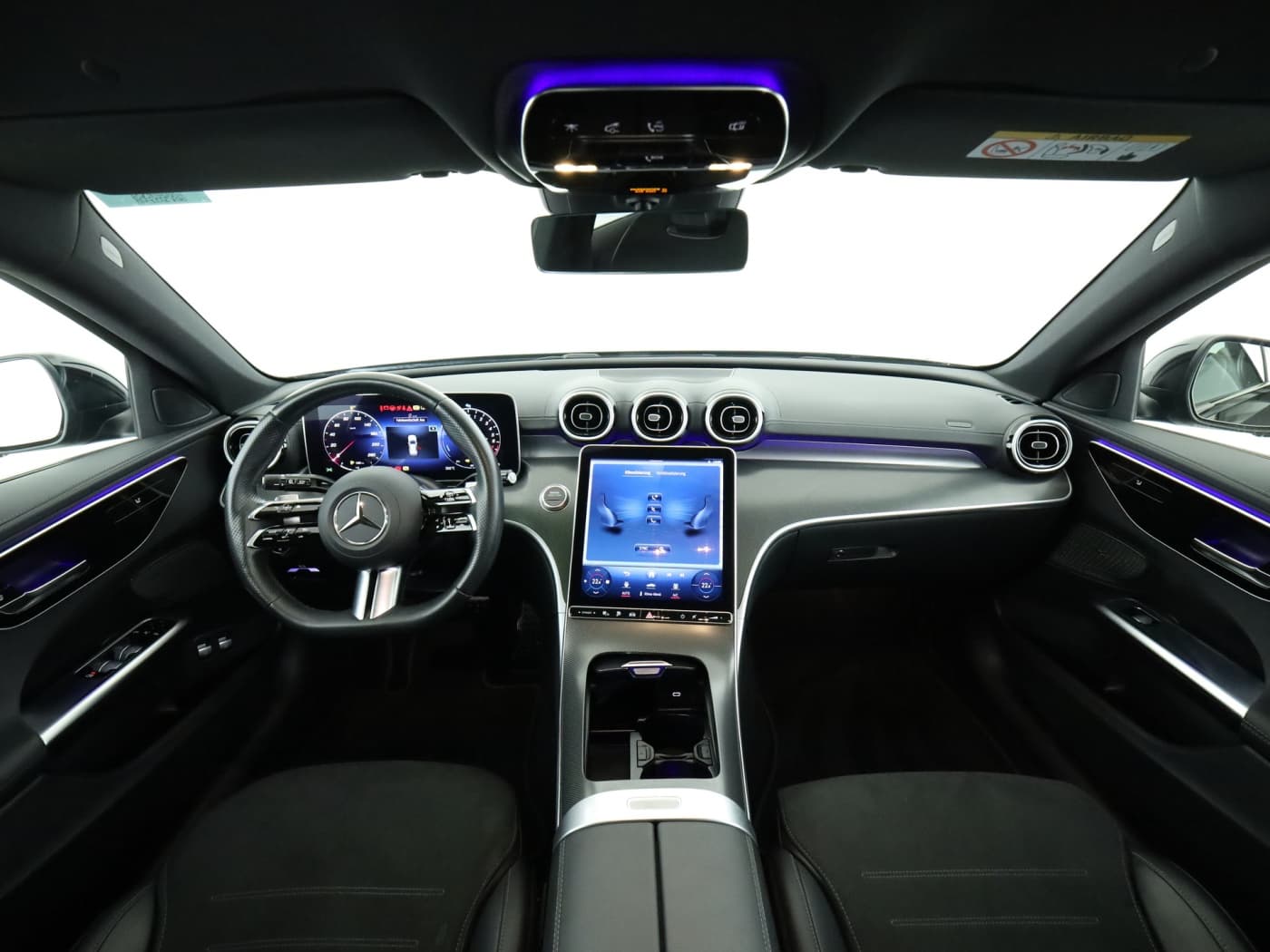 Mercedes-Benz C 300 e T Bild 19