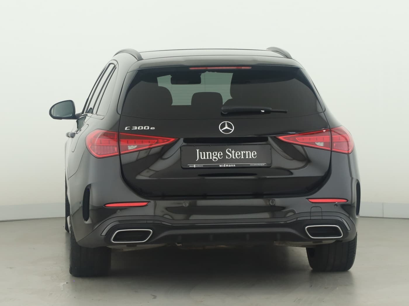 Mercedes-Benz C 300 e T Bild 4