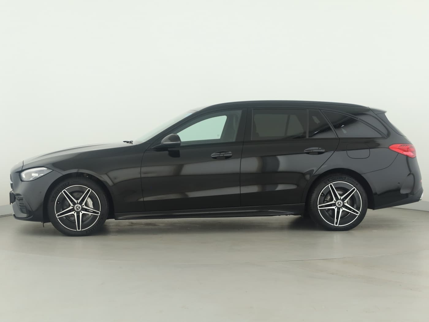 Mercedes-Benz C 300 e T Bild 7