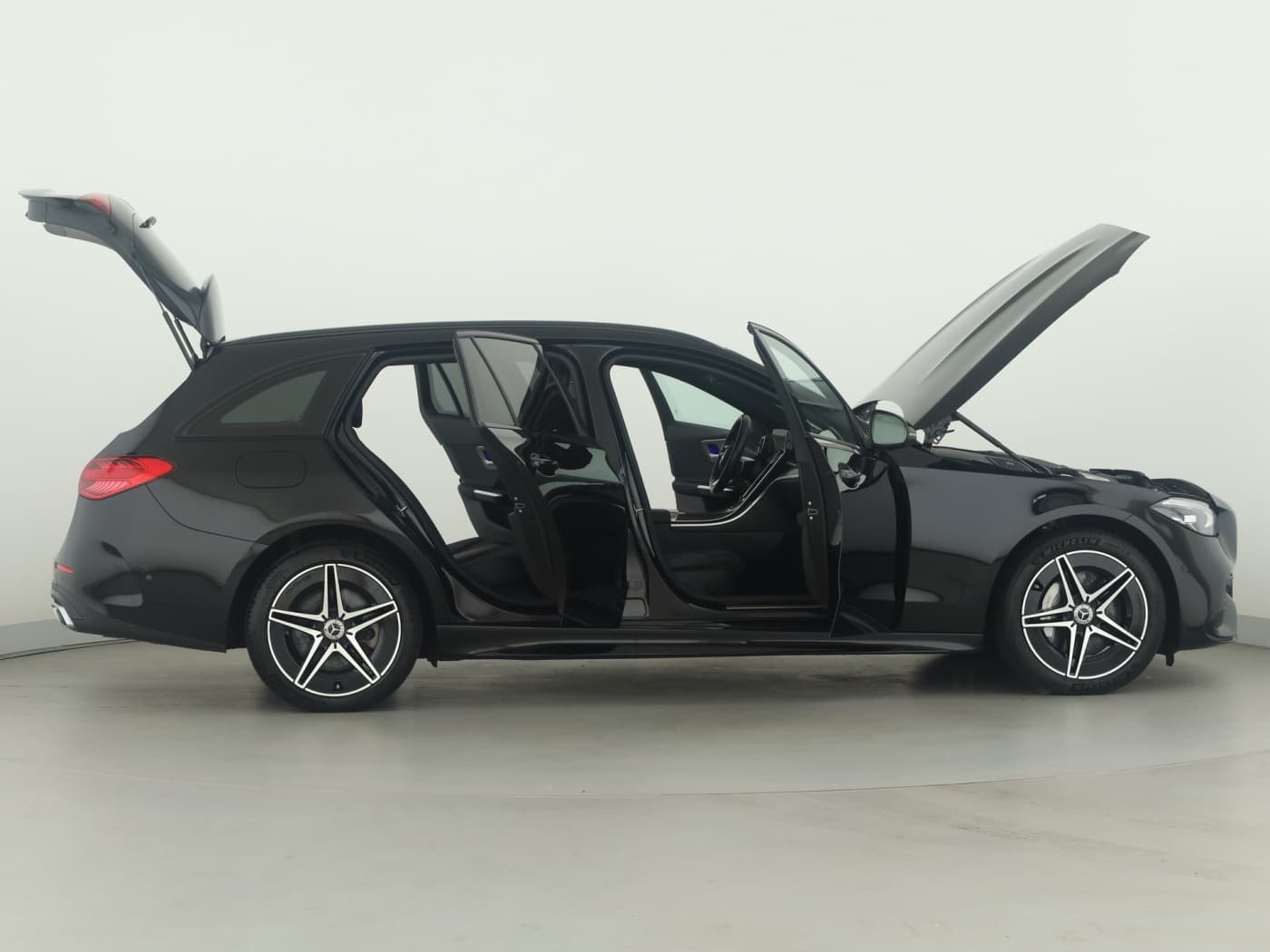 Mercedes-Benz C 300 e T Bild 8