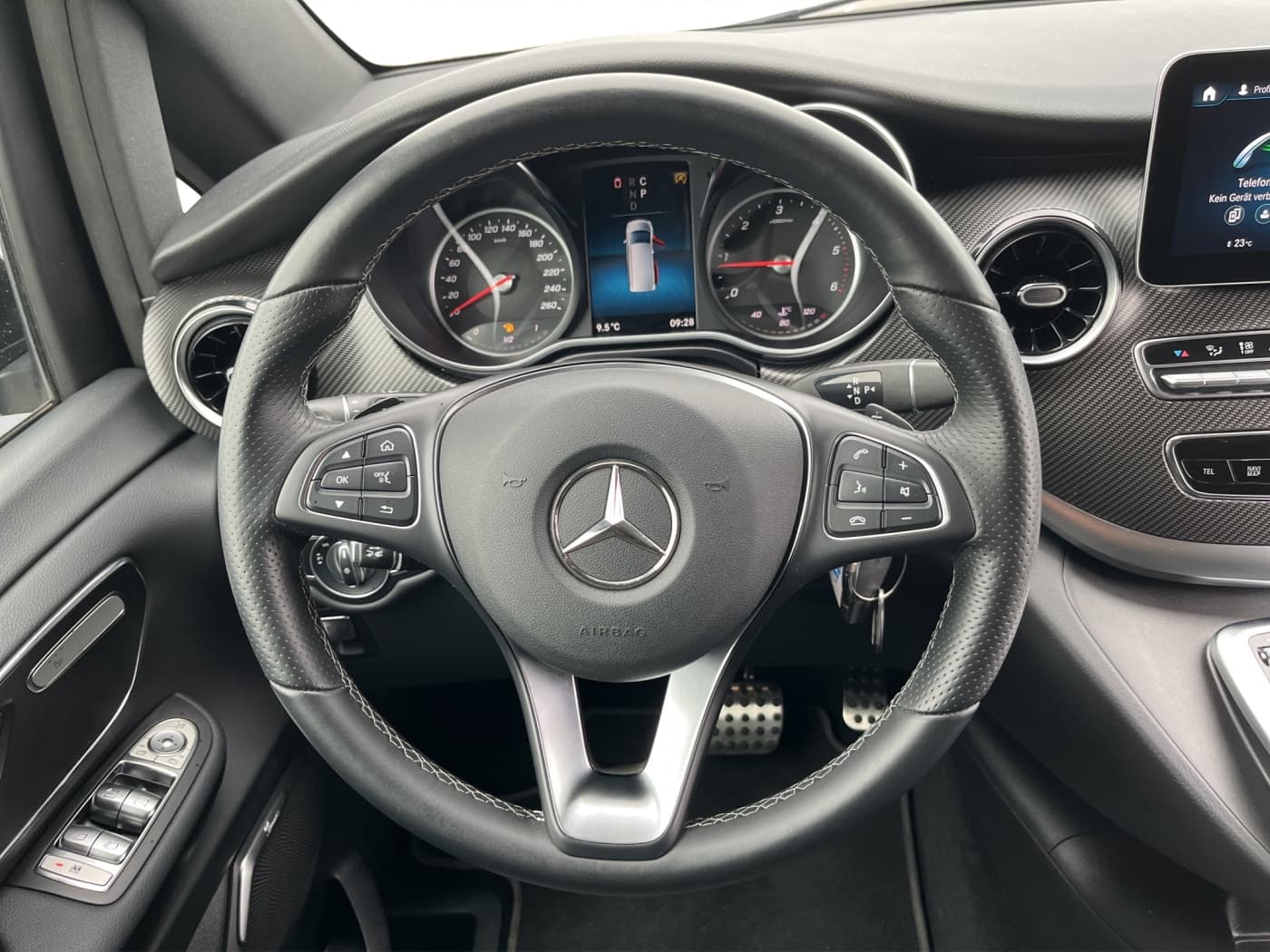 Mercedes-Benz V 300 d 4MATIC EDITION AMG Bild 10