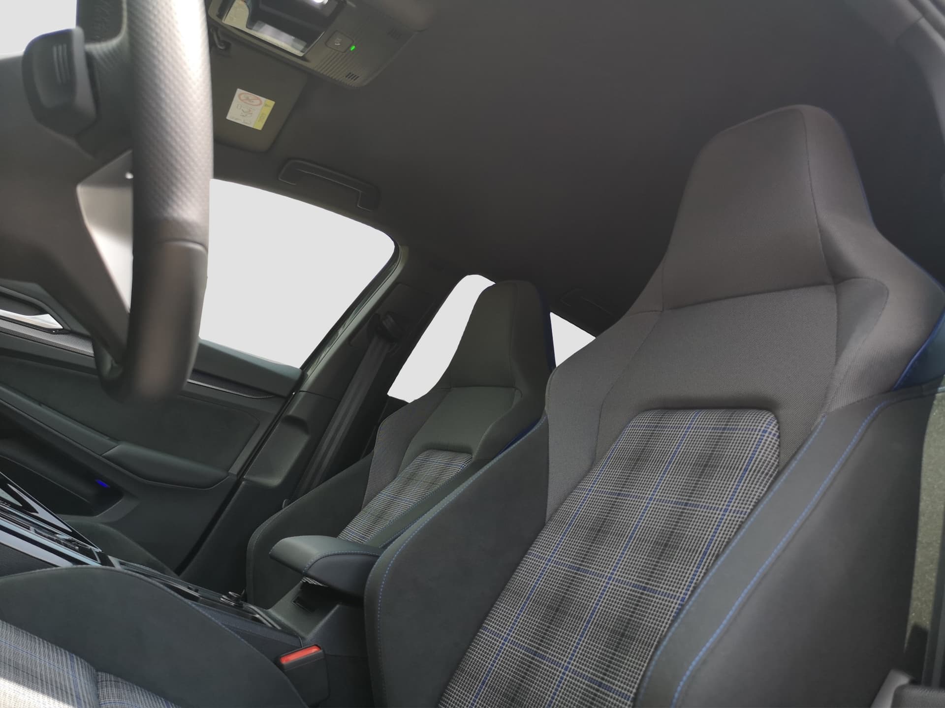 Volkswagen Golf GTE 1.5 l eHybrid OPF / 85 kW (116 PS) 6-Gang-Doppelkupplungsgetriebe DSG Bild 16