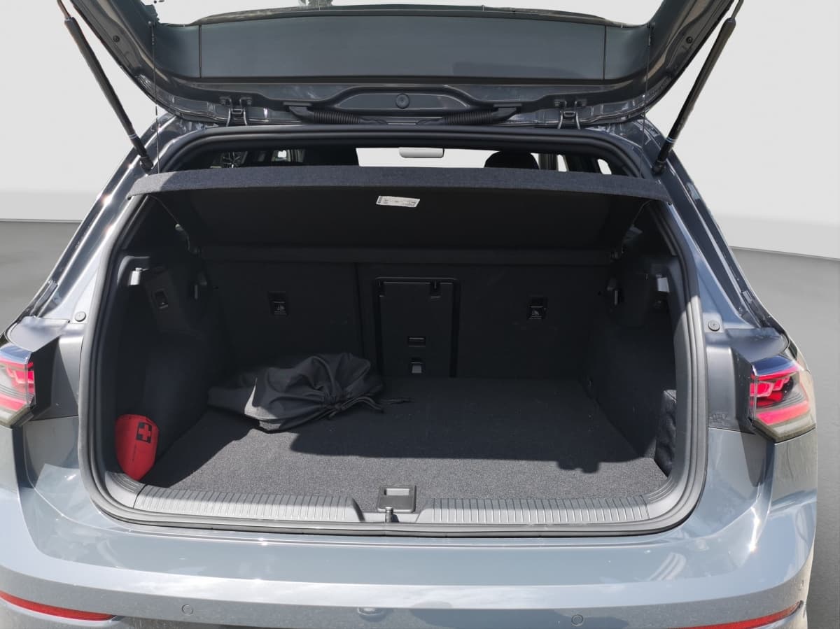 Volkswagen Golf GTE 1.5 l eHybrid OPF / 85 kW (116 PS) 6-Gang-Doppelkupplungsgetriebe DSG Bild 19