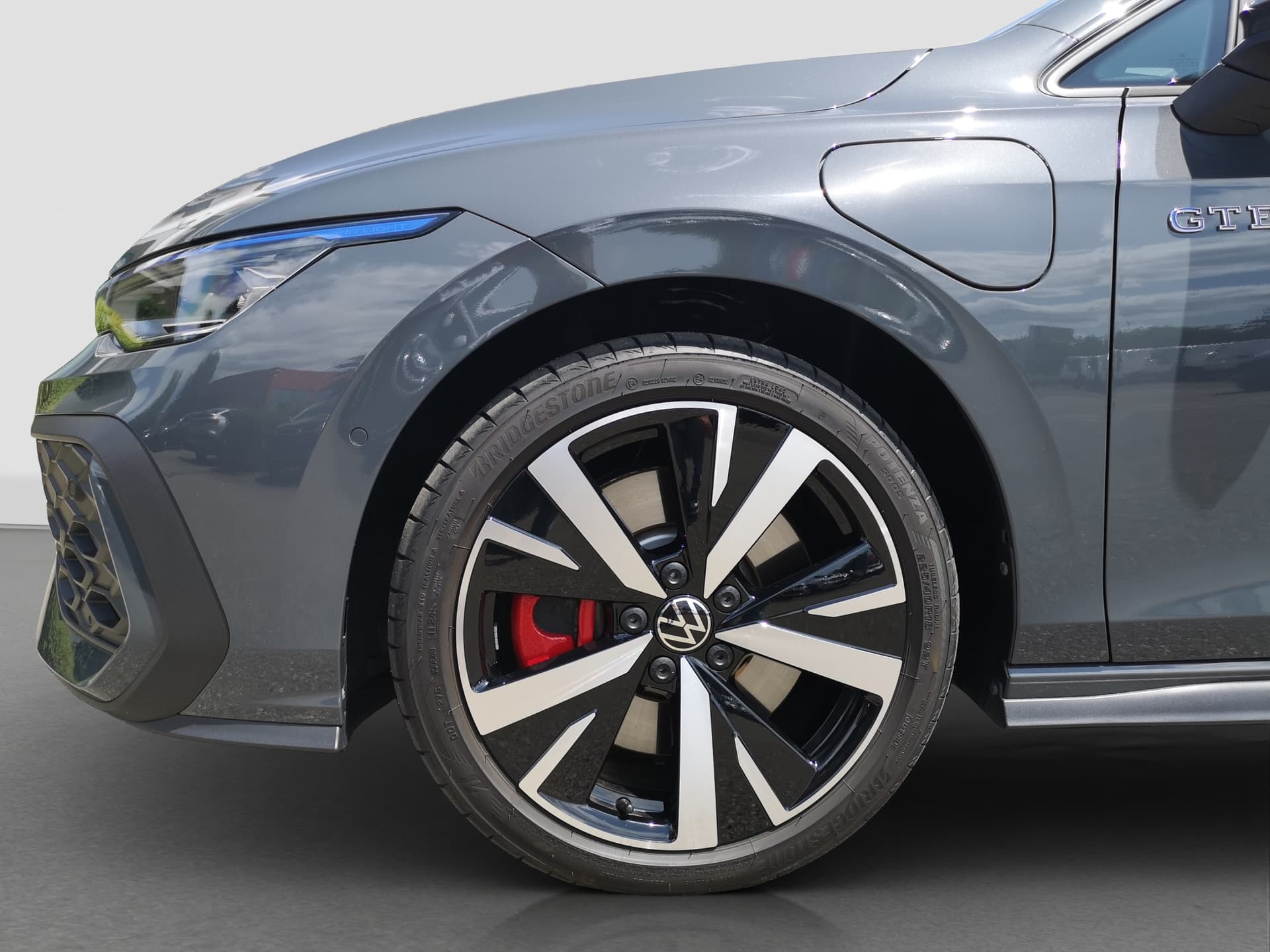Volkswagen Golf GTE 1.5 l eHybrid OPF / 85 kW (116 PS) 6-Gang-Doppelkupplungsgetriebe DSG Bild 20