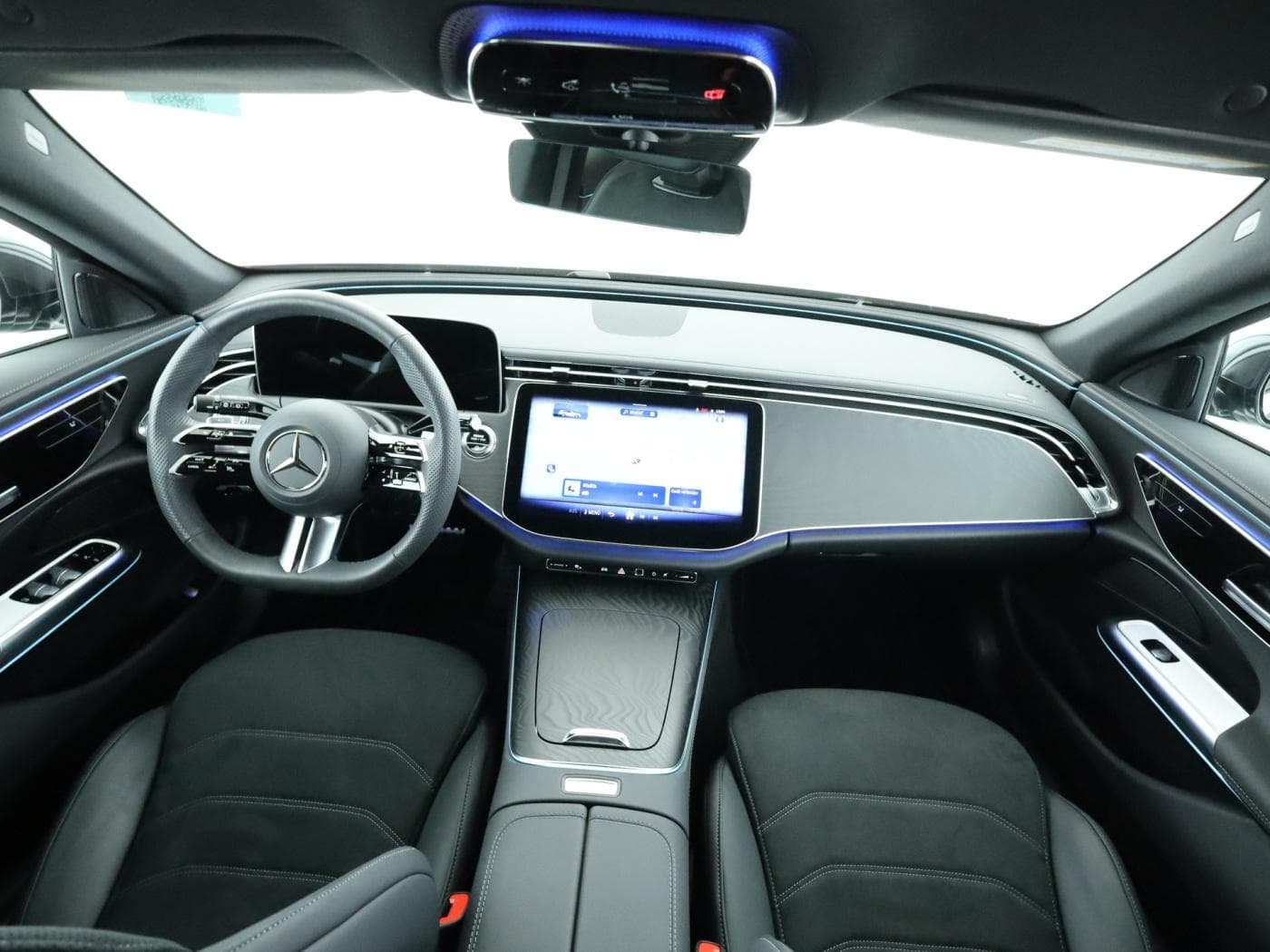 Mercedes-Benz E 220 d T Bild 19