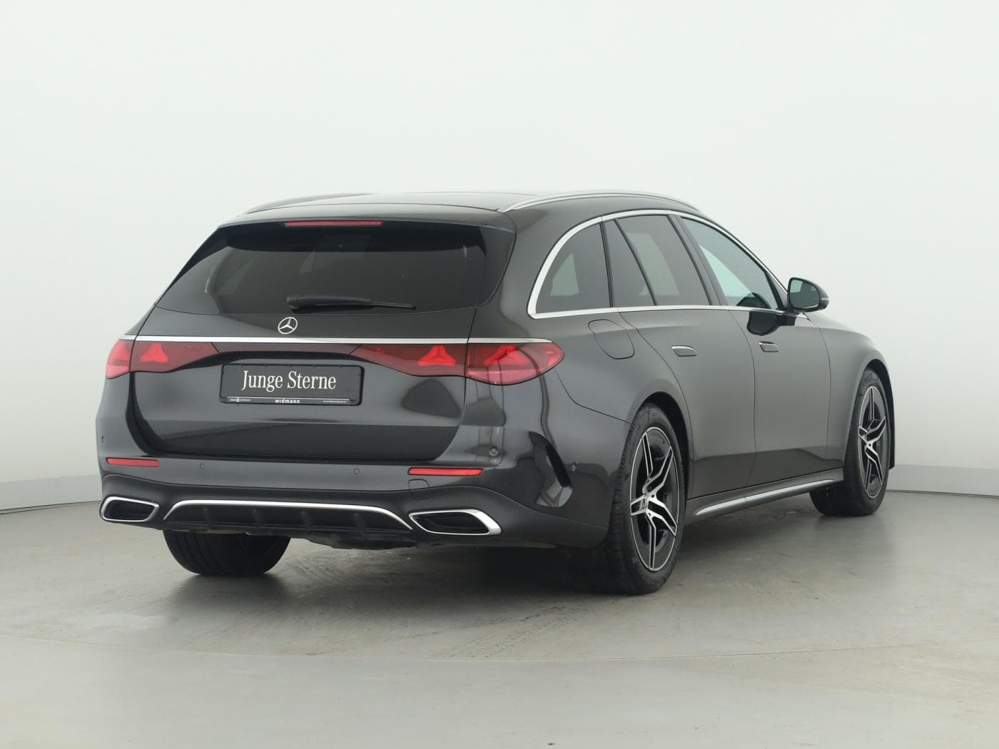 Mercedes-Benz E 220 d T Bild 2