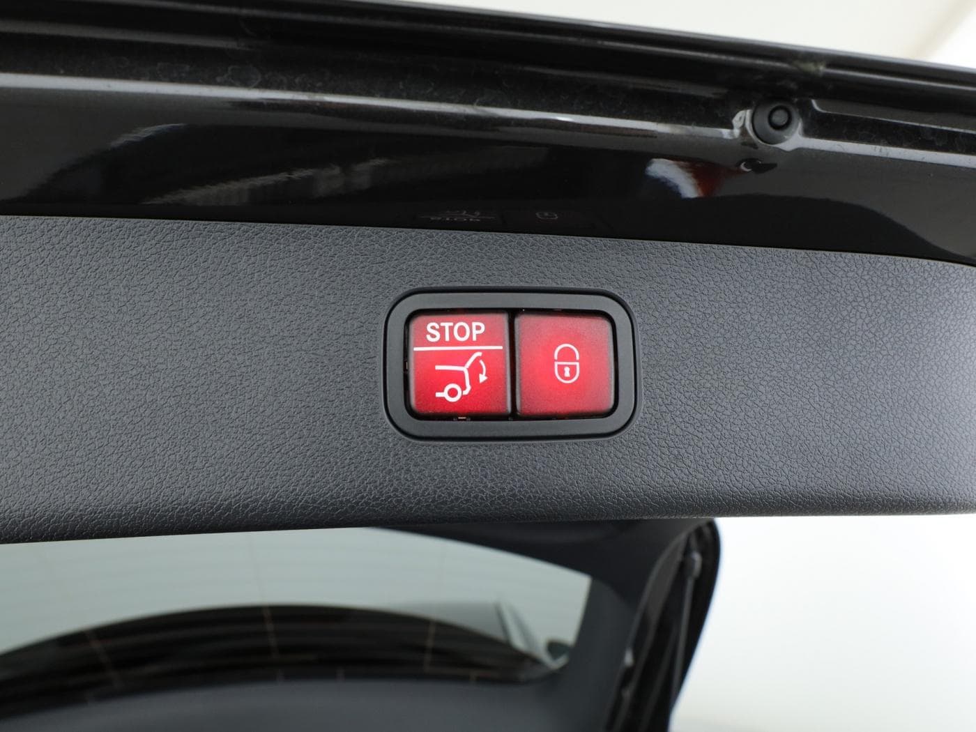 Mercedes-Benz E 220 d T Bild 24