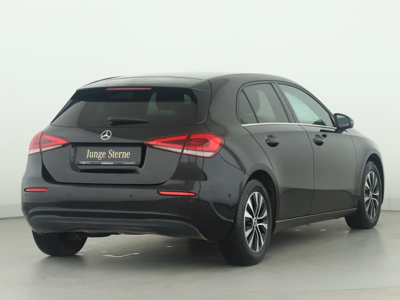 Mercedes-Benz A 180 d Bild 2