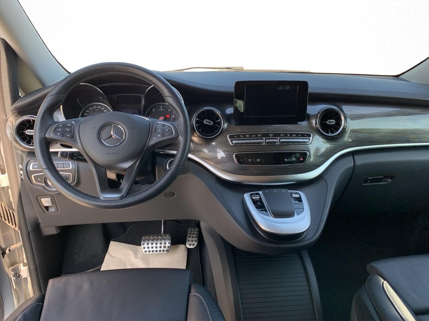 Mercedes-Benz V 220 d EDITION Lang Bild 9