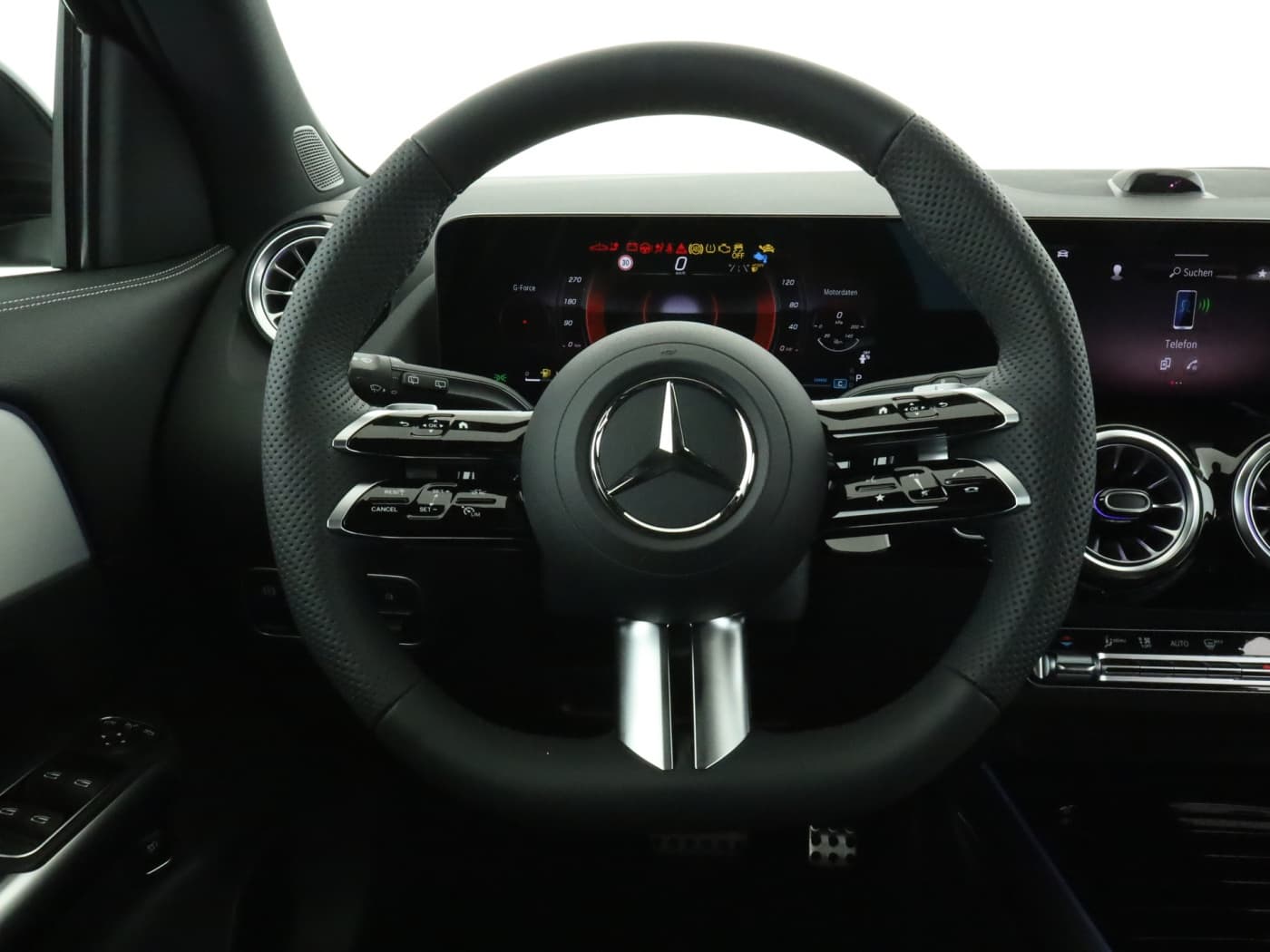 Mercedes-Benz GLA 200 Bild 11