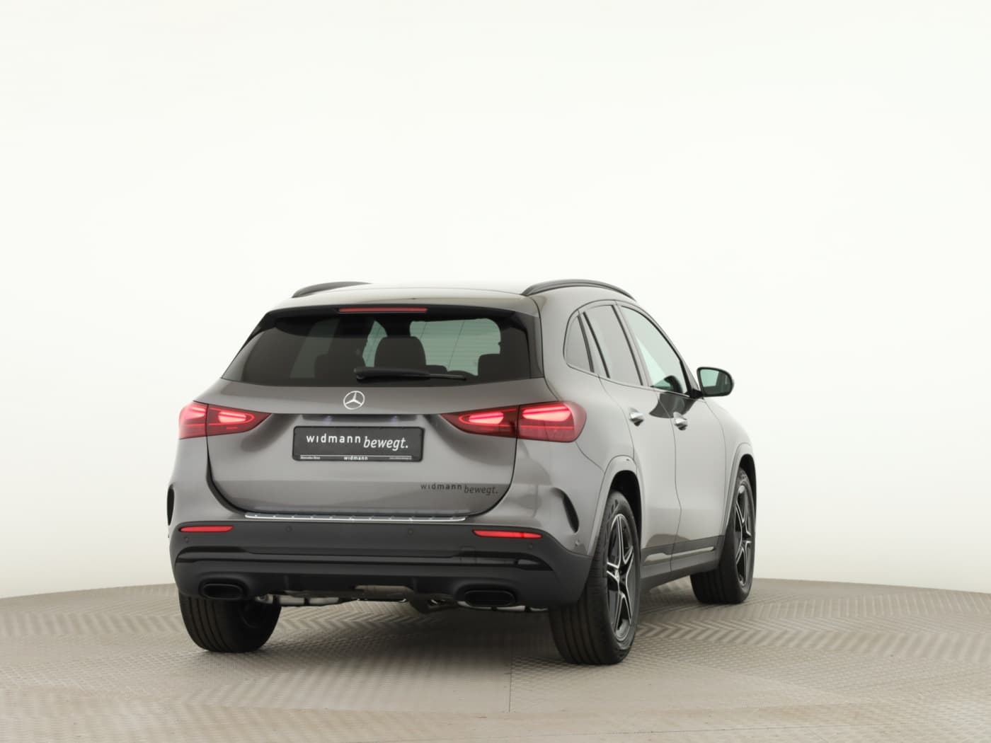 Mercedes-Benz GLA 200 Bild 2