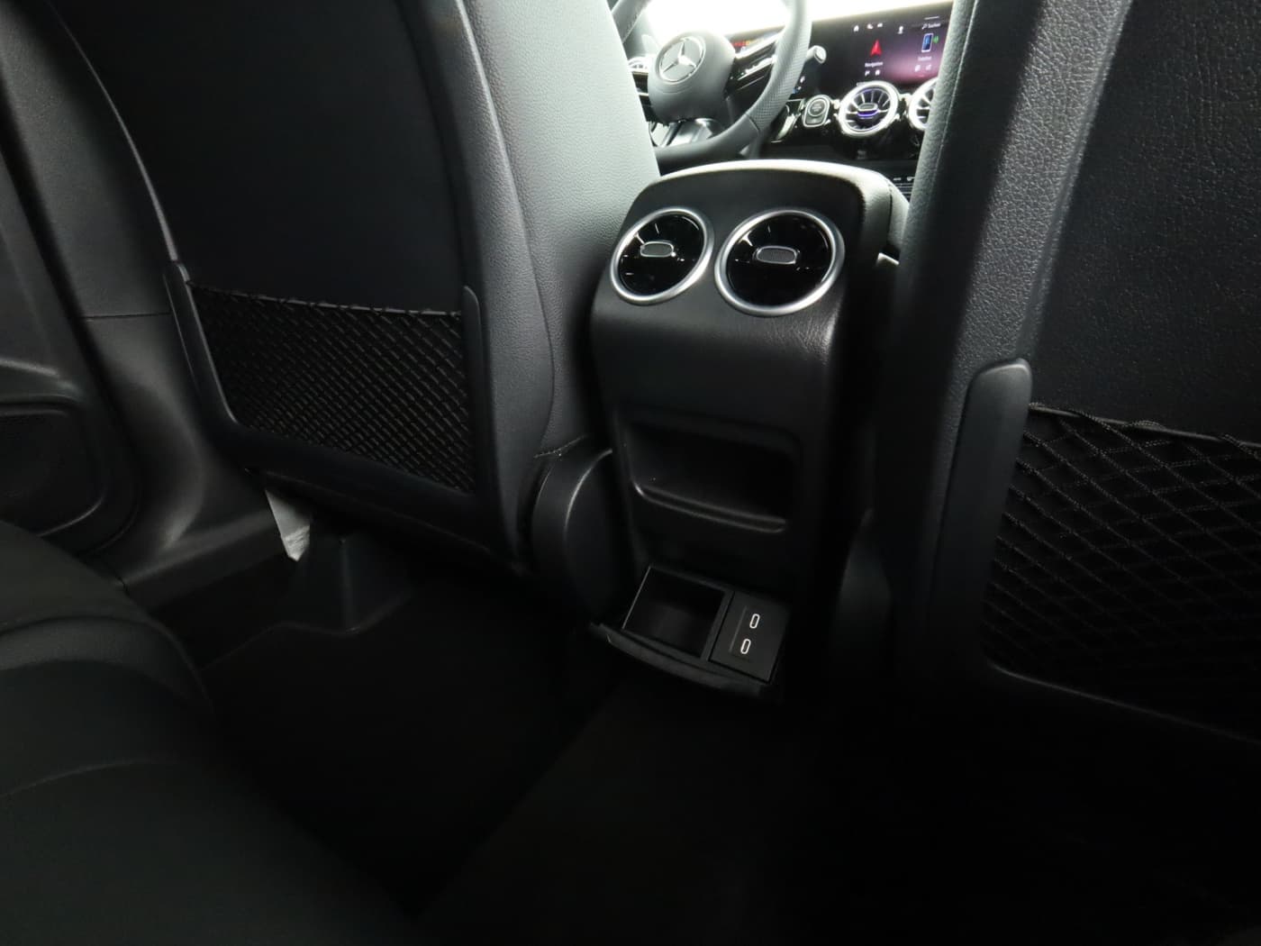 Mercedes-Benz GLA 200 Bild 24