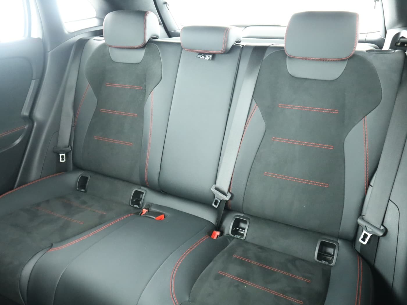 Mercedes-Benz GLA 200 d Bild 18