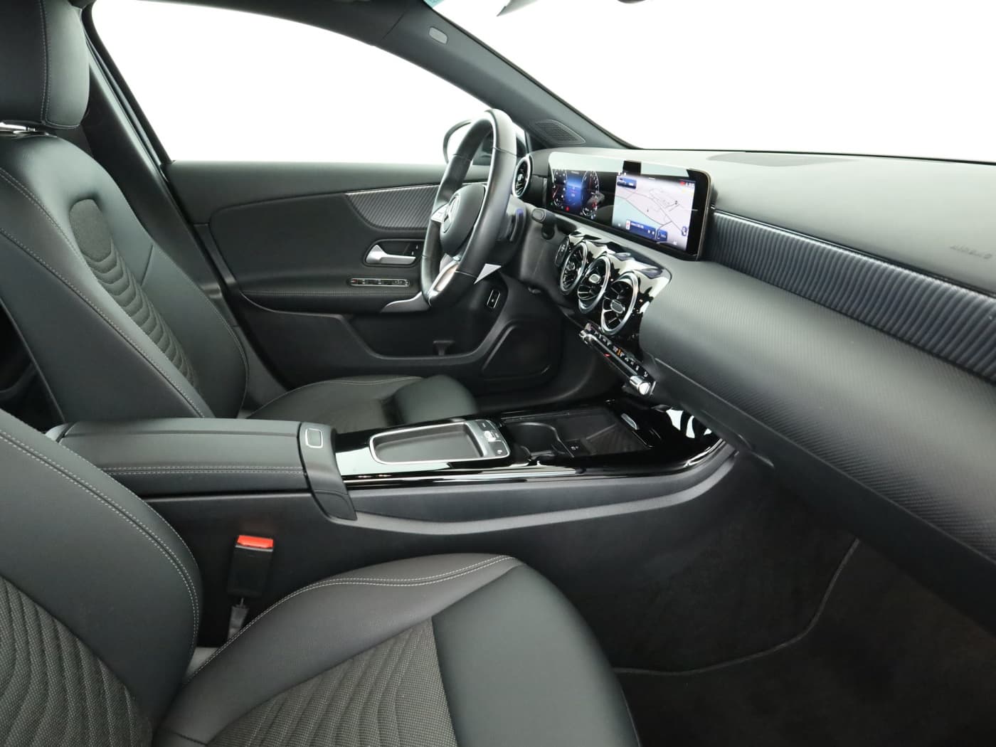 Mercedes-Benz A 250 e Bild 17