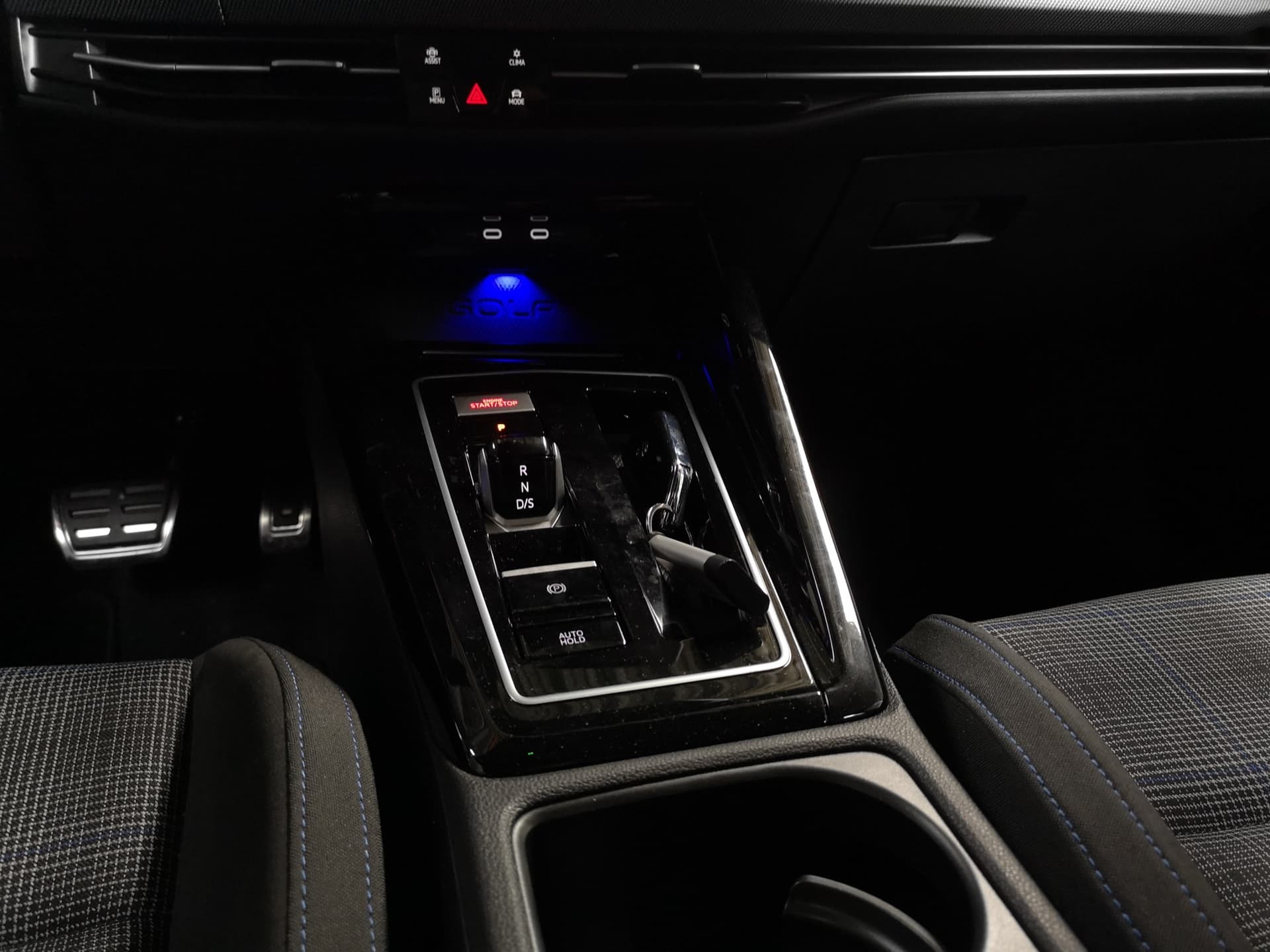 Volkswagen Golf GTE 1.5 l eHybrid OPF / 85 kW (116 PS) 6-Gang-Doppelkupplungsgetriebe DSG Bild 13